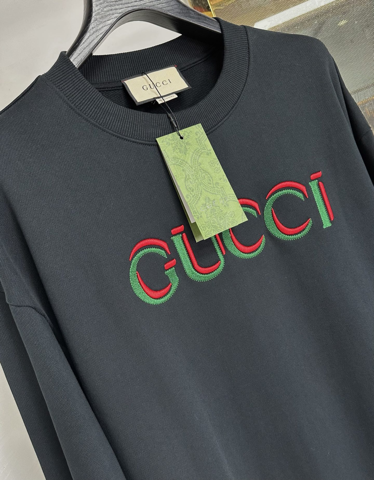 GUC 2025Ss秋冬新款卫衣，精美工艺圆领款，特制纯棉400克面料升级水洗大毛圈、柔软贴身科技面料，