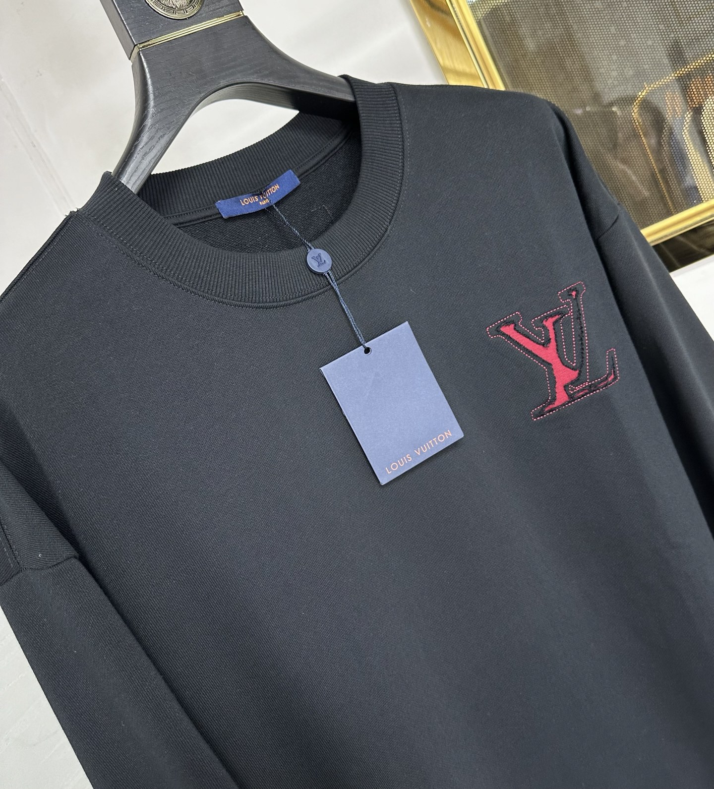 GUC 2025Ss秋冬新款卫衣，精美工艺圆领款，特制纯棉400克面料升级水洗大毛圈、柔软贴身科技面料，