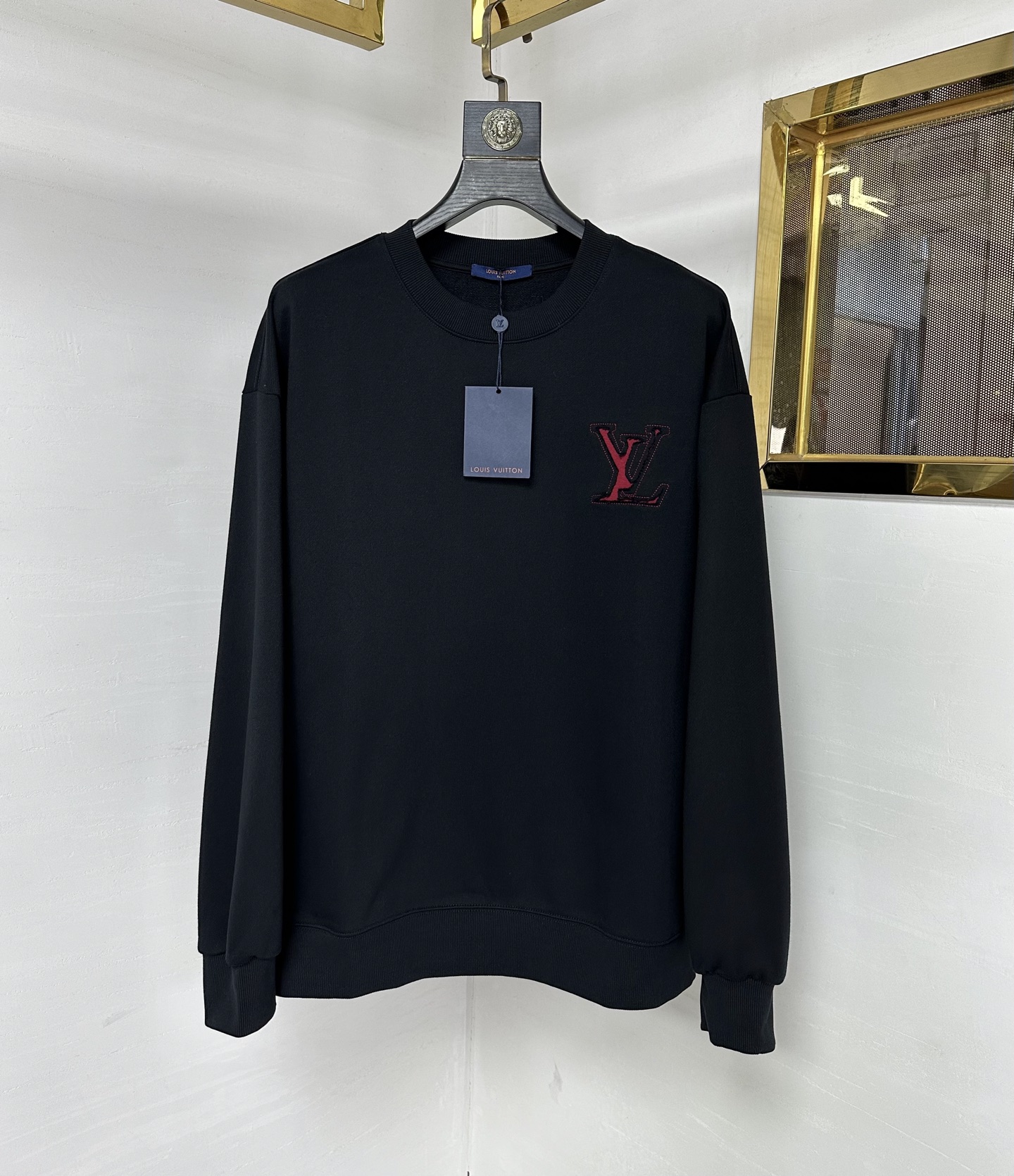 GUC 2025Ss秋冬新款卫衣，精美工艺圆领款，特制纯棉400克面料升级水洗大毛圈、柔软贴身科技面料，