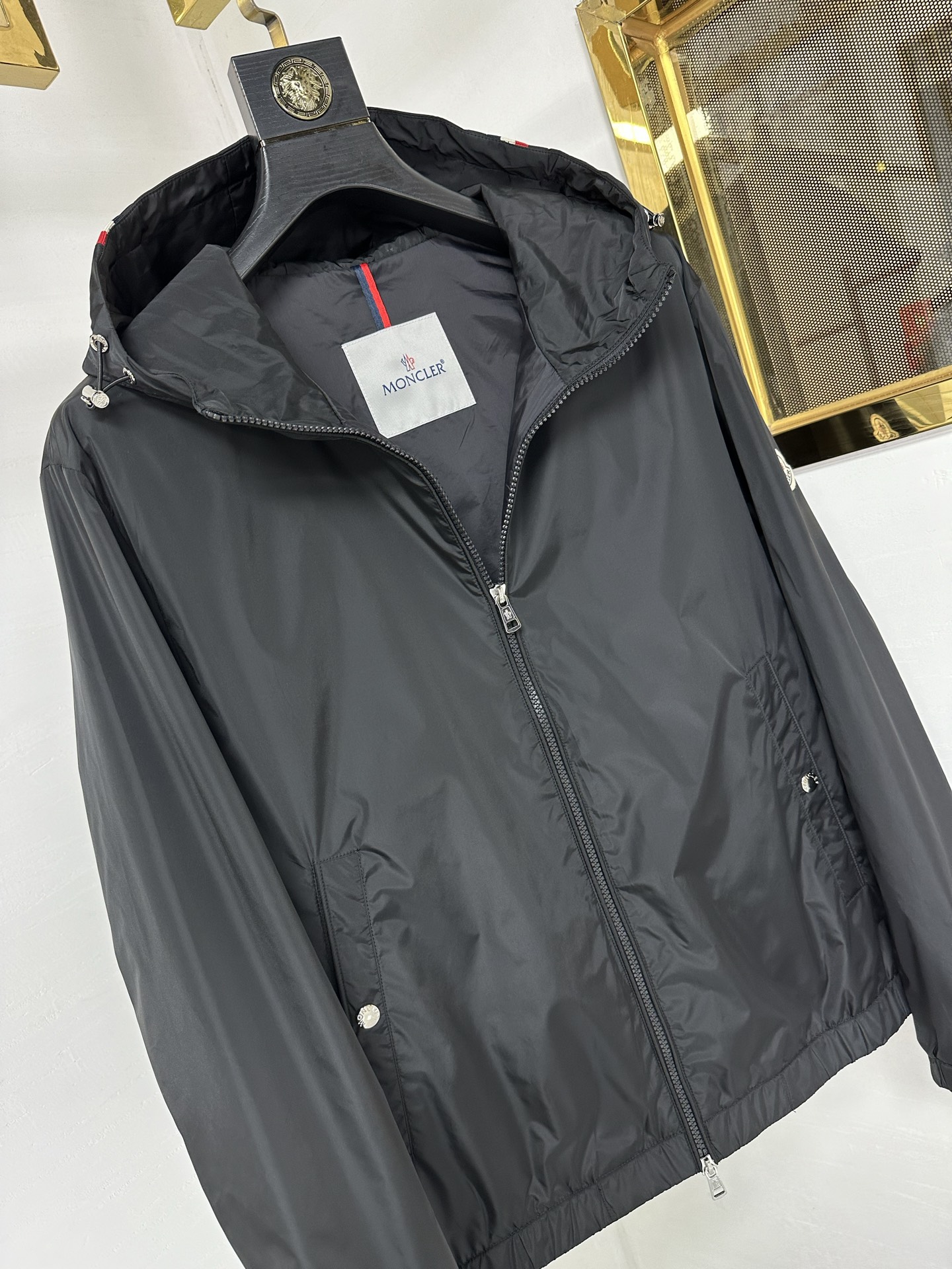 MON 2025秋冬新款🆕夹克 原版1:1订制五金配件全进口原版定制 欢迎专柜对比 超柔软 超级重工 面