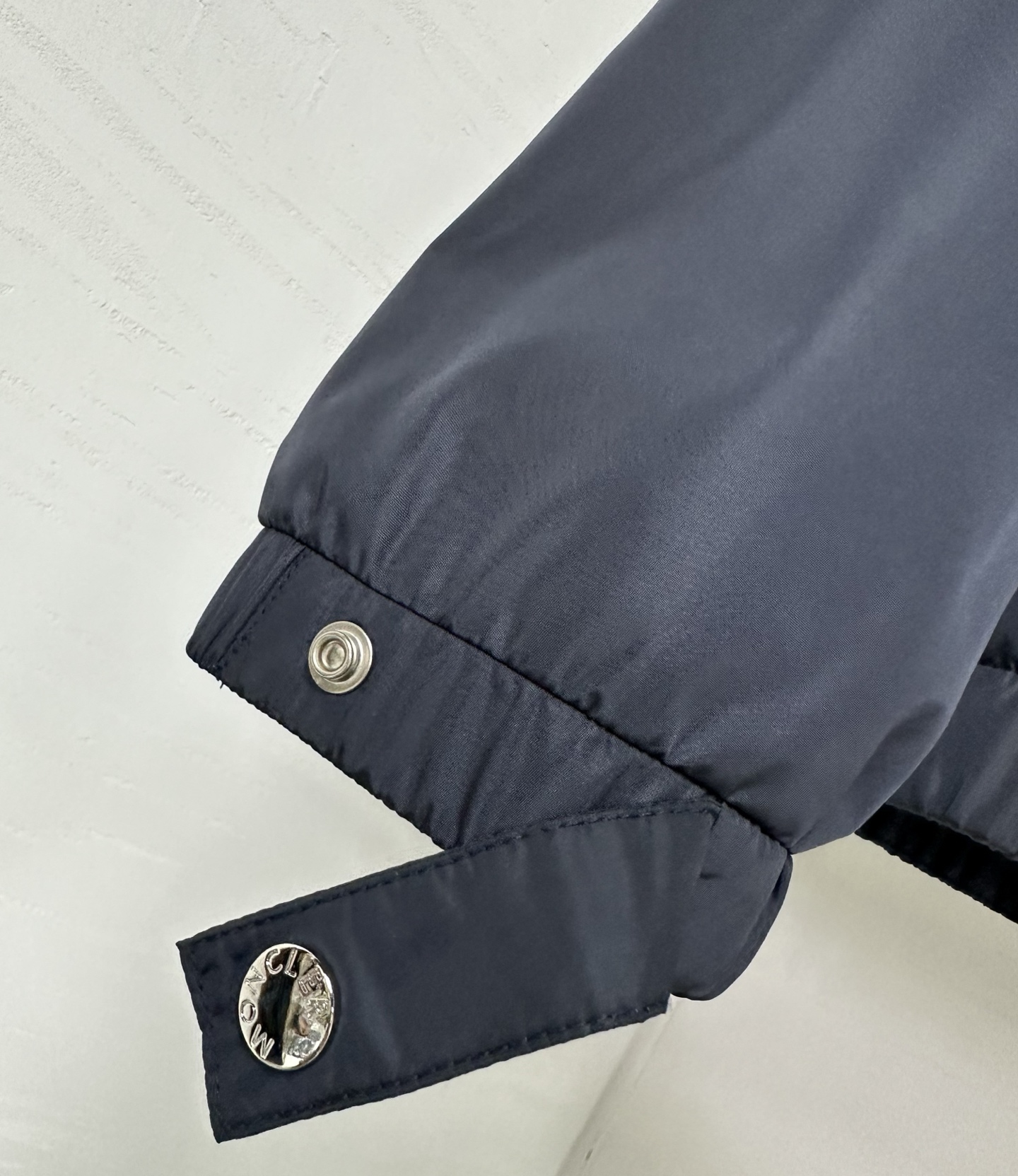 MON 2025秋冬新款🆕夹克 原版1:1订制五金配件全进口原版定制 欢迎专柜对比 超柔软 超级重工 面