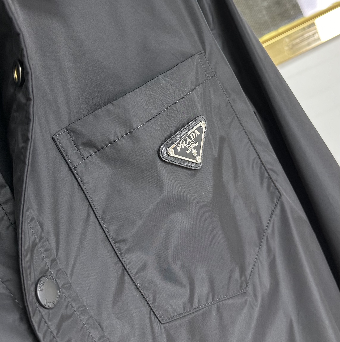 PRDA 2025秋冬新款🆕夹克 原版1:1订制五金配件全进口原版定制 欢迎专柜对比 超柔软 超级重工 