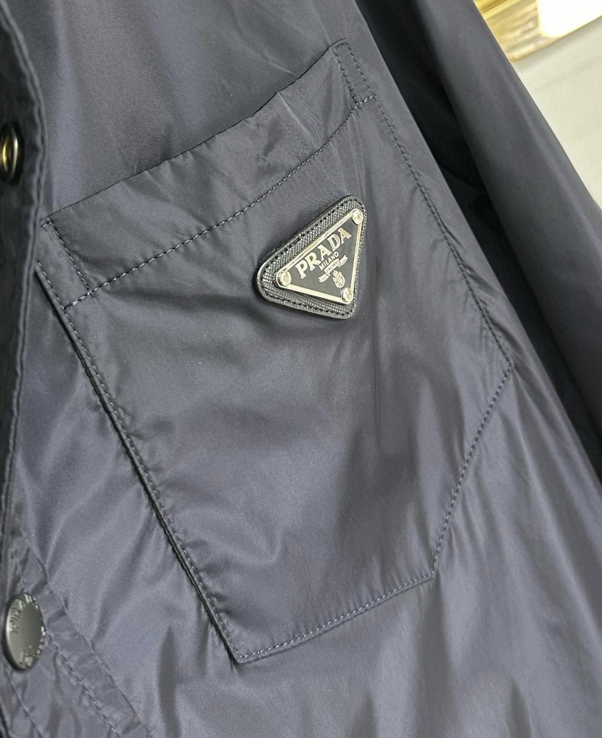 PRAD 2025秋冬新款🆕夹克 原版1:1订制五金配件全进口原版定制 欢迎专柜对比 超柔软 超级重工 