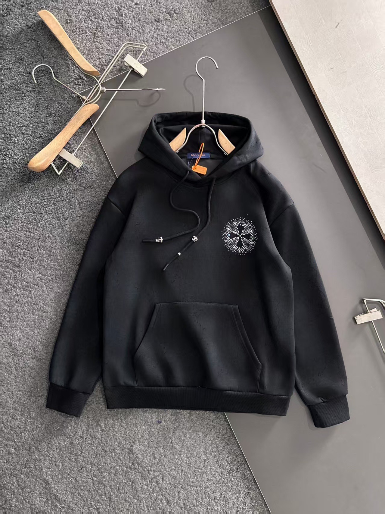 CH 25秋冬潮牌连帽卫衣，精致工艺专柜面料，顶级元素融合打造，3标齐全，潮男时尚，无论是上身舒适度还是