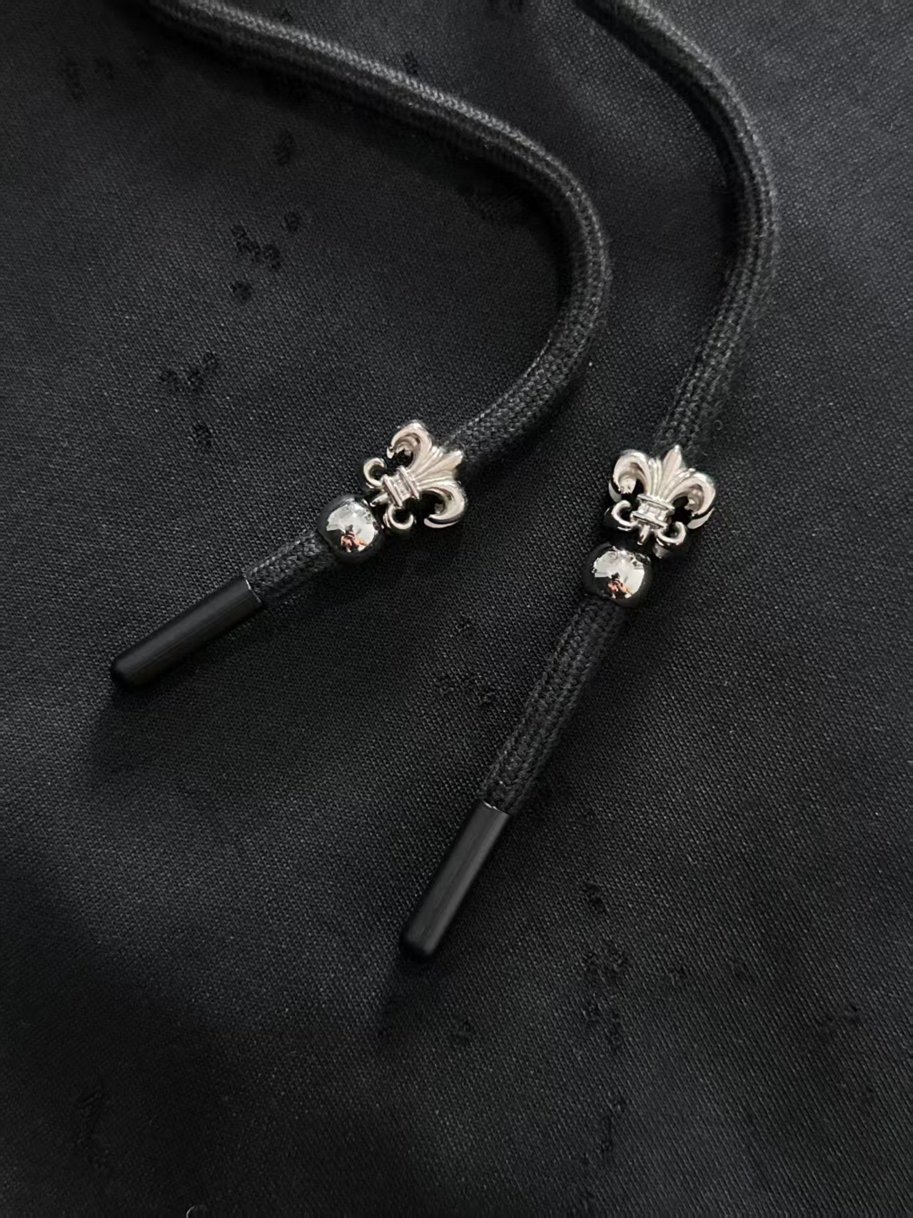 CH 25秋冬潮牌连帽卫衣，精致工艺专柜面料，顶级元素融合打造，3标齐全，潮男时尚，无论是上身舒适度还是