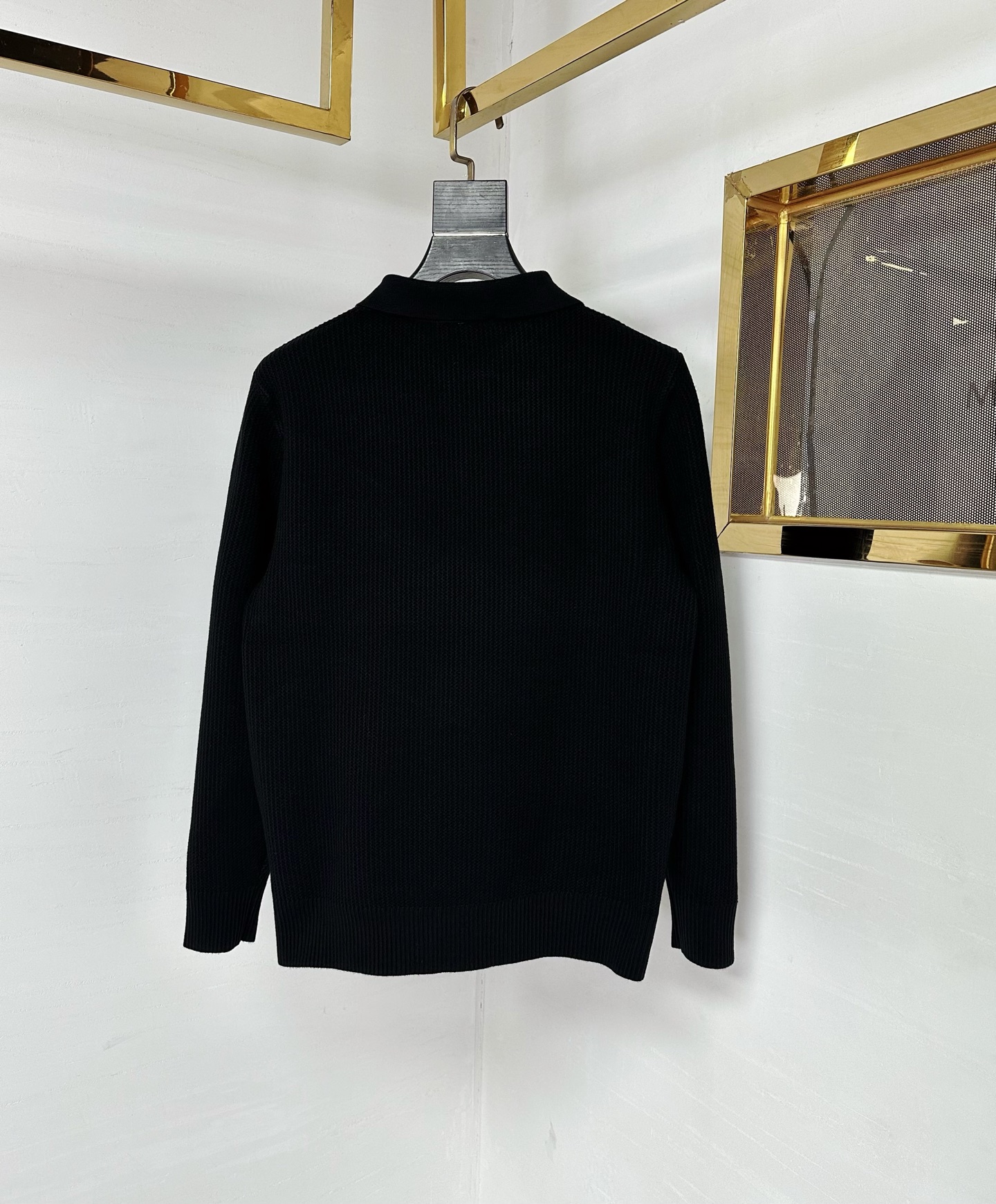 MON 2025SS秋冬新款半开衫翻领毛衣，专柜同步发售，采用羊毛混纺针织衫毛衣，经典刺绣logo，客供