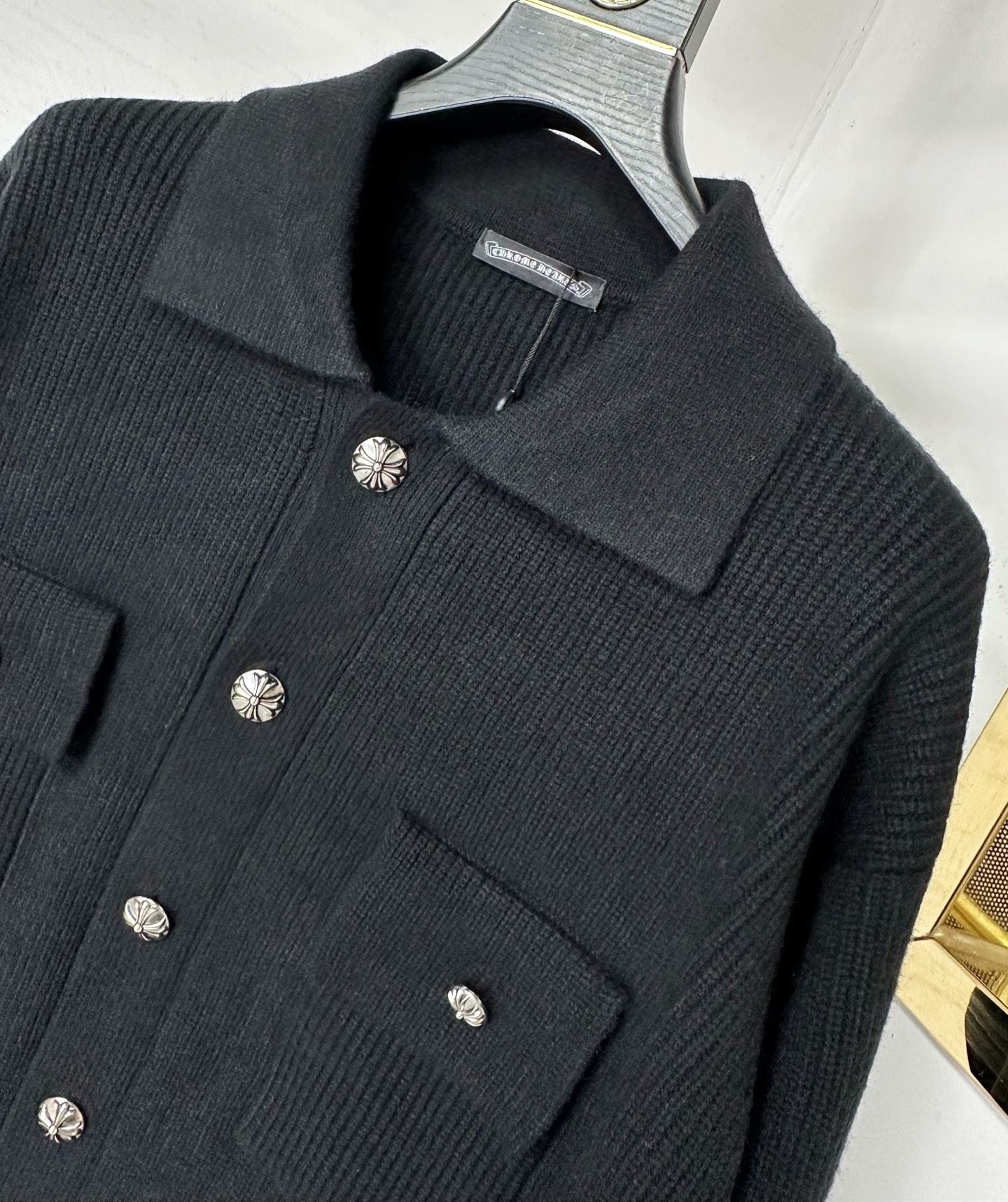 CH 2025Ss秋冬新款男女同款高克重针织开衫，配色标识条纹工艺设计！钩织标识条纹修饰，设计经典配色钩