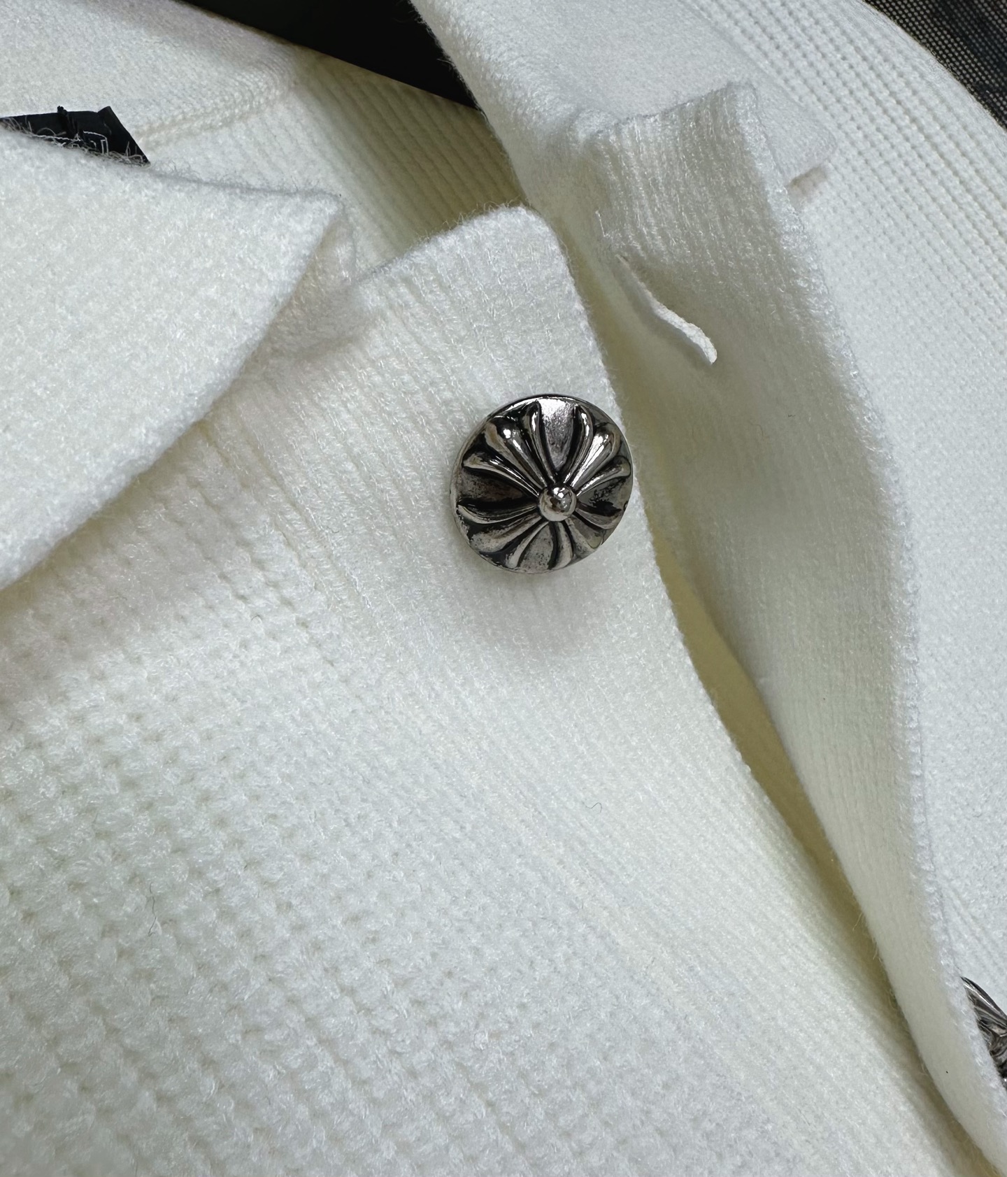 CH 2025Ss秋冬新款男女同款高克重针织开衫，配色标识条纹工艺设计！钩织标识条纹修饰，设计经典配色钩