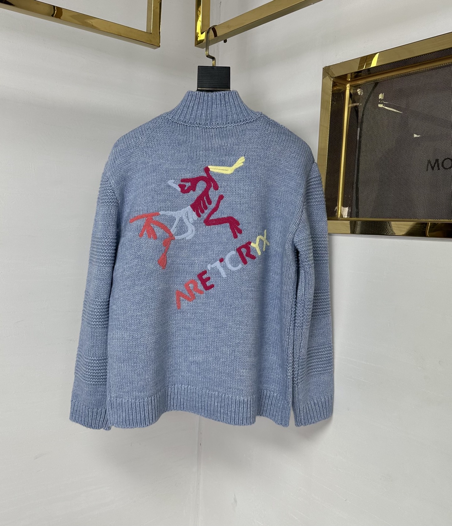 ARC 2025Ss秋冬新款男女同款高克重针织开衫，配色标识条纹工艺设计！钩织标识条纹修饰，设计经典配色