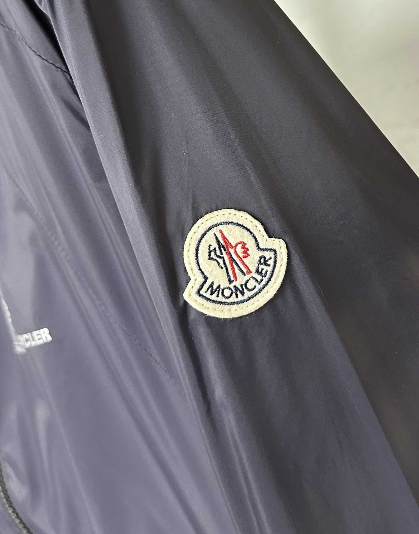 MON 2025秋冬新款🆕薄棉夹克 原版1:1订制五金配件全进口原版定制 欢迎专柜对比 超柔软 超级重工