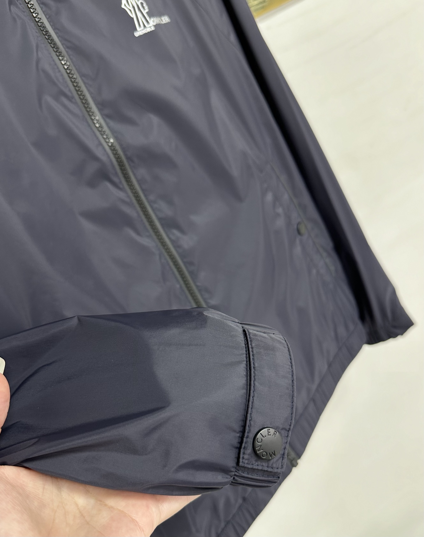 MON 2025秋冬新款🆕薄棉夹克 原版1:1订制五金配件全进口原版定制 欢迎专柜对比 超柔软 超级重工