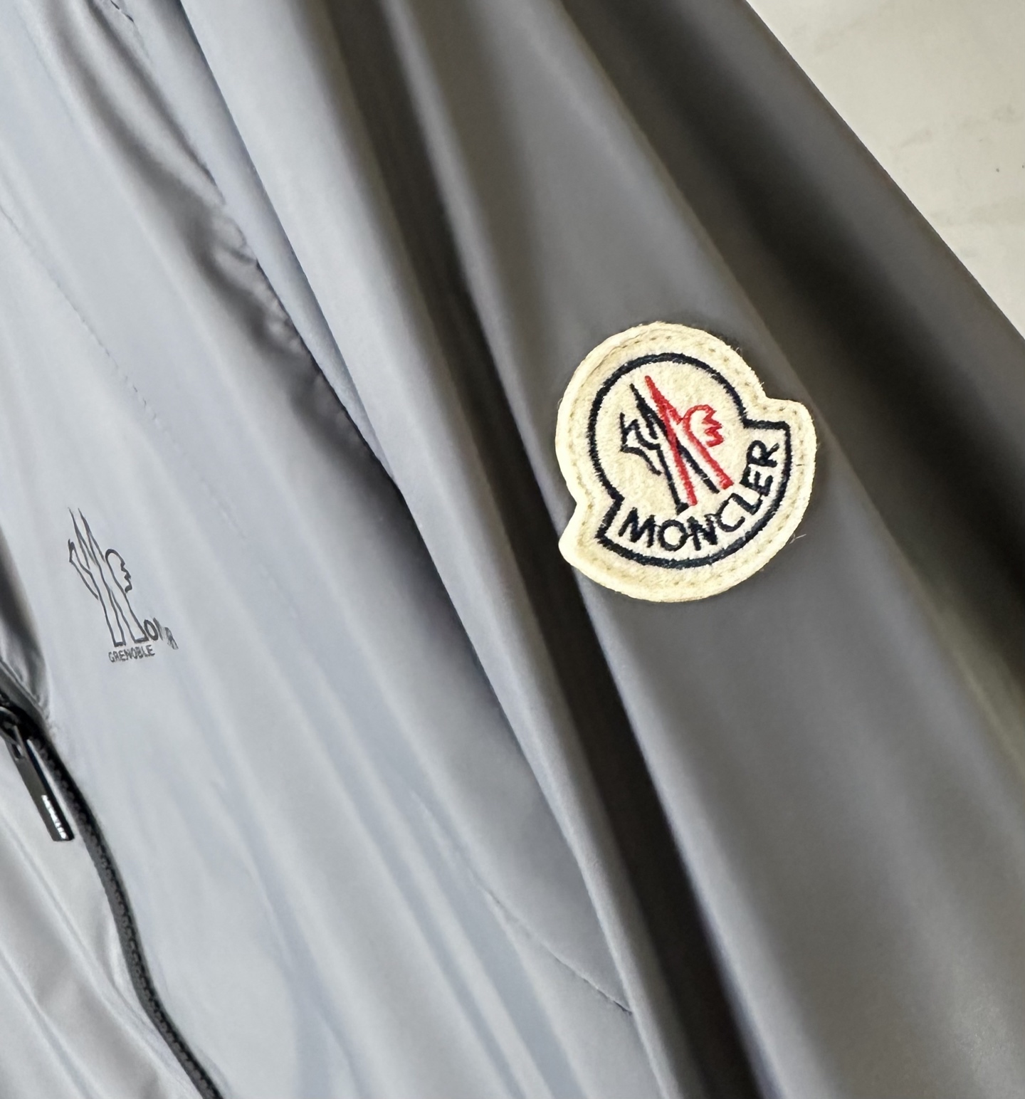 MON 2025秋冬新款🆕薄棉夹克 原版1:1订制五金配件全进口原版定制 欢迎专柜对比 超柔软 超级重工