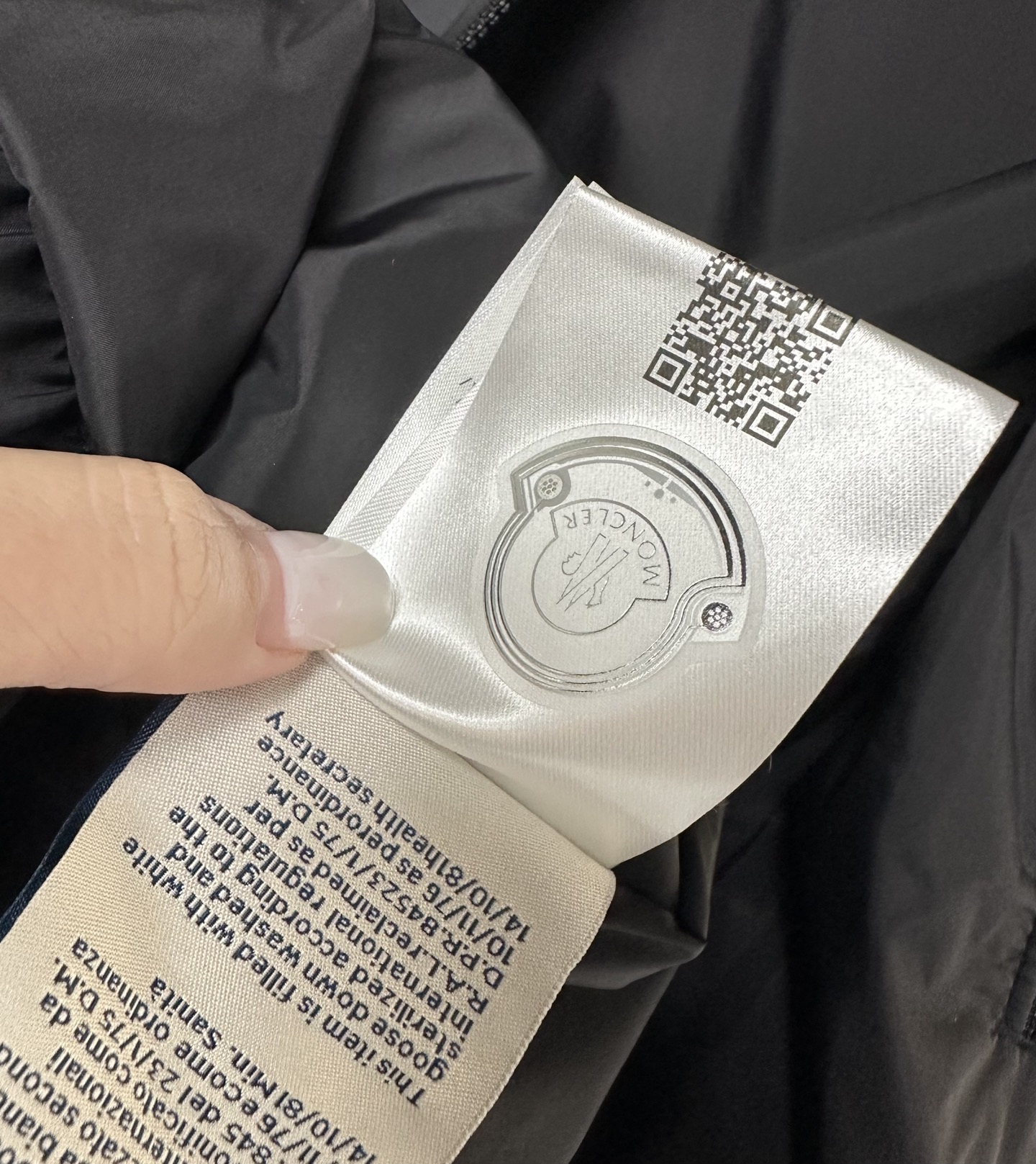 MON 2025秋冬新款🆕薄棉夹克 原版1:1订制五金配件全进口原版定制 欢迎专柜对比 超柔软 超级重工