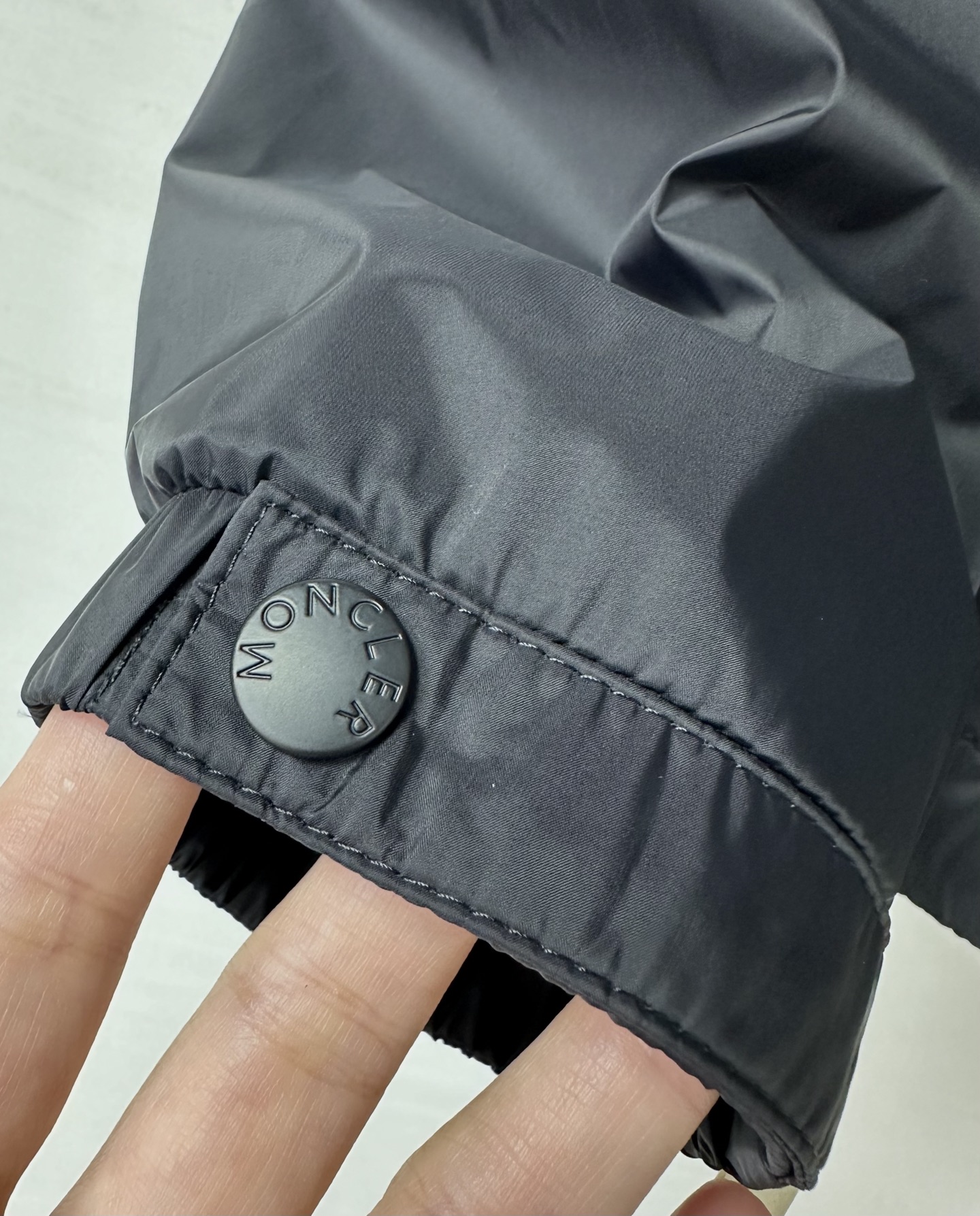 MON 2025秋冬新款🆕薄棉夹克 原版1:1订制五金配件全进口原版定制 欢迎专柜对比 超柔软 超级重工