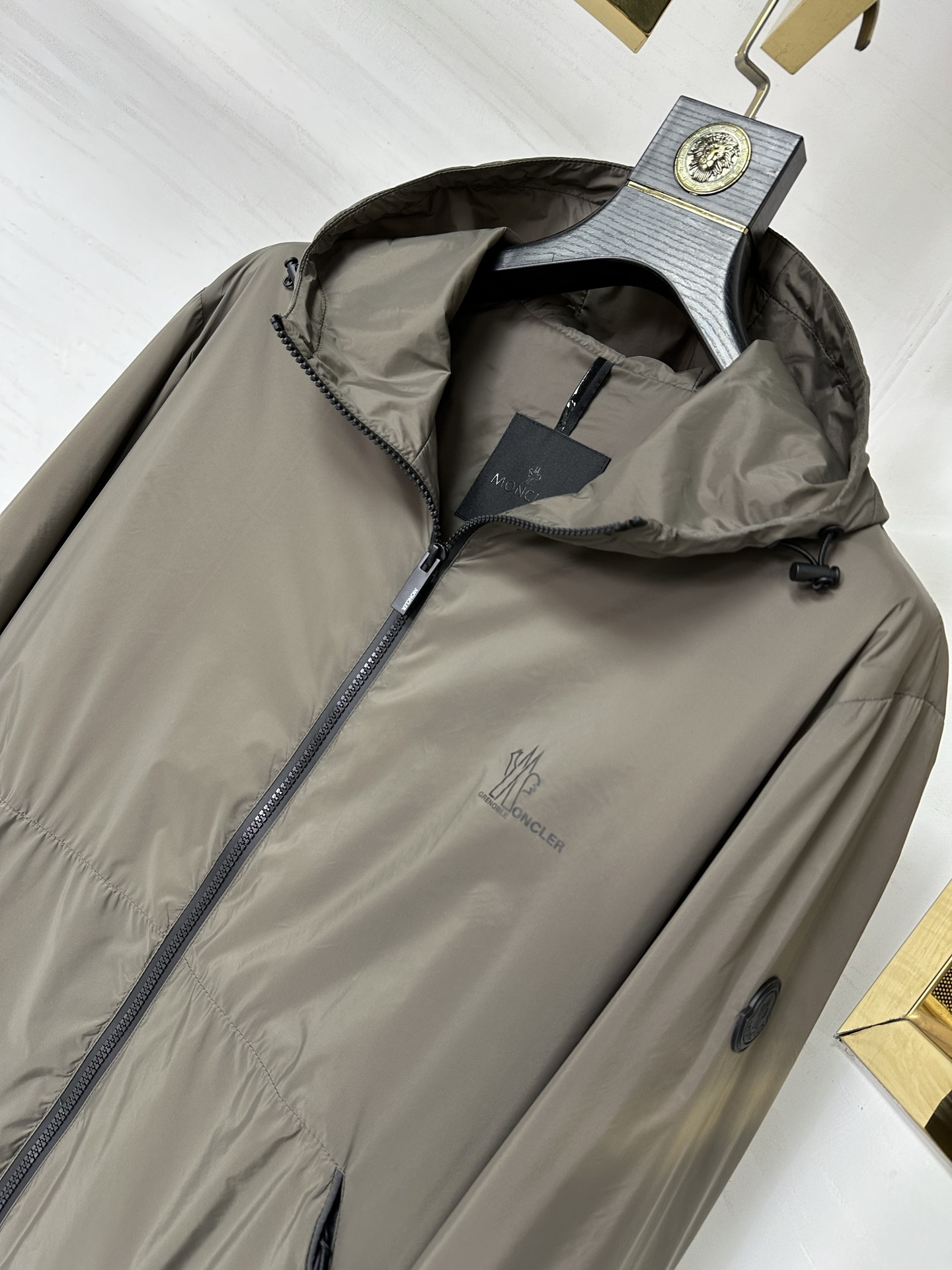 MON 2025秋冬新款🆕薄棉夹克 原版1:1订制五金配件全进口原版定制 欢迎专柜对比 超柔软 超级重工