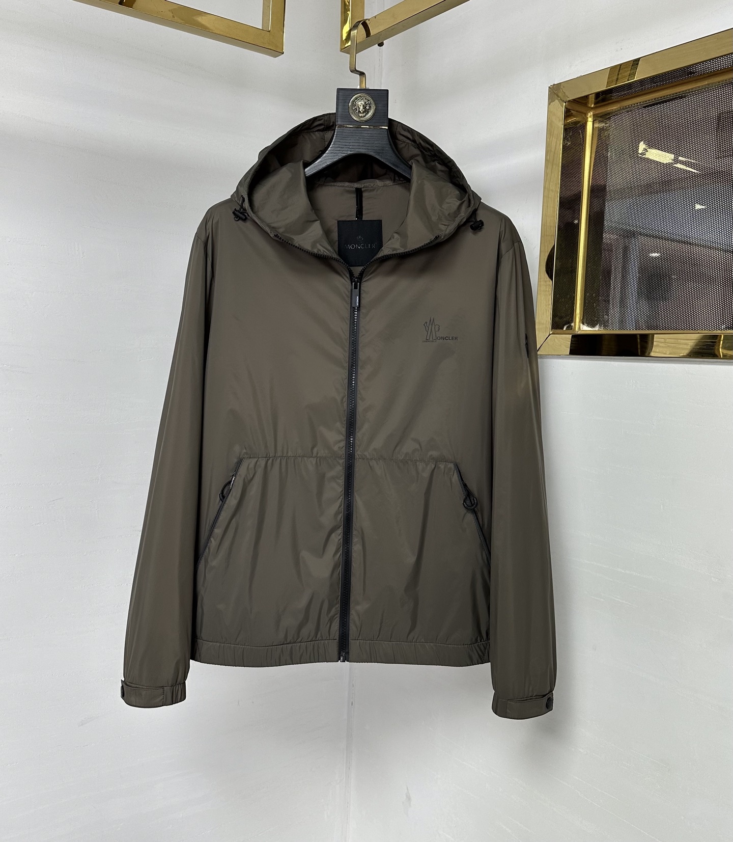 MON 2025秋冬新款🆕薄棉夹克 原版1:1订制五金配件全进口原版定制 欢迎专柜对比 超柔软 超级重工