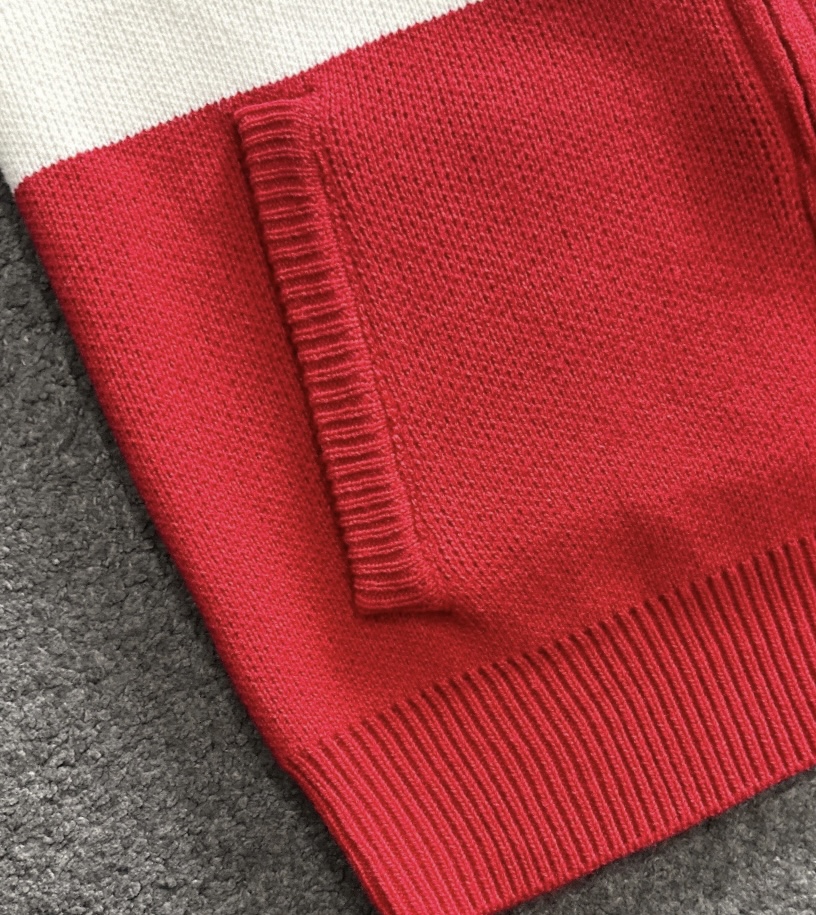 LOW 2025Ss秋冬新款男女同款高克重针织开衫，配色标识条纹工艺设计！钩织标识条纹修饰，设计经典配色