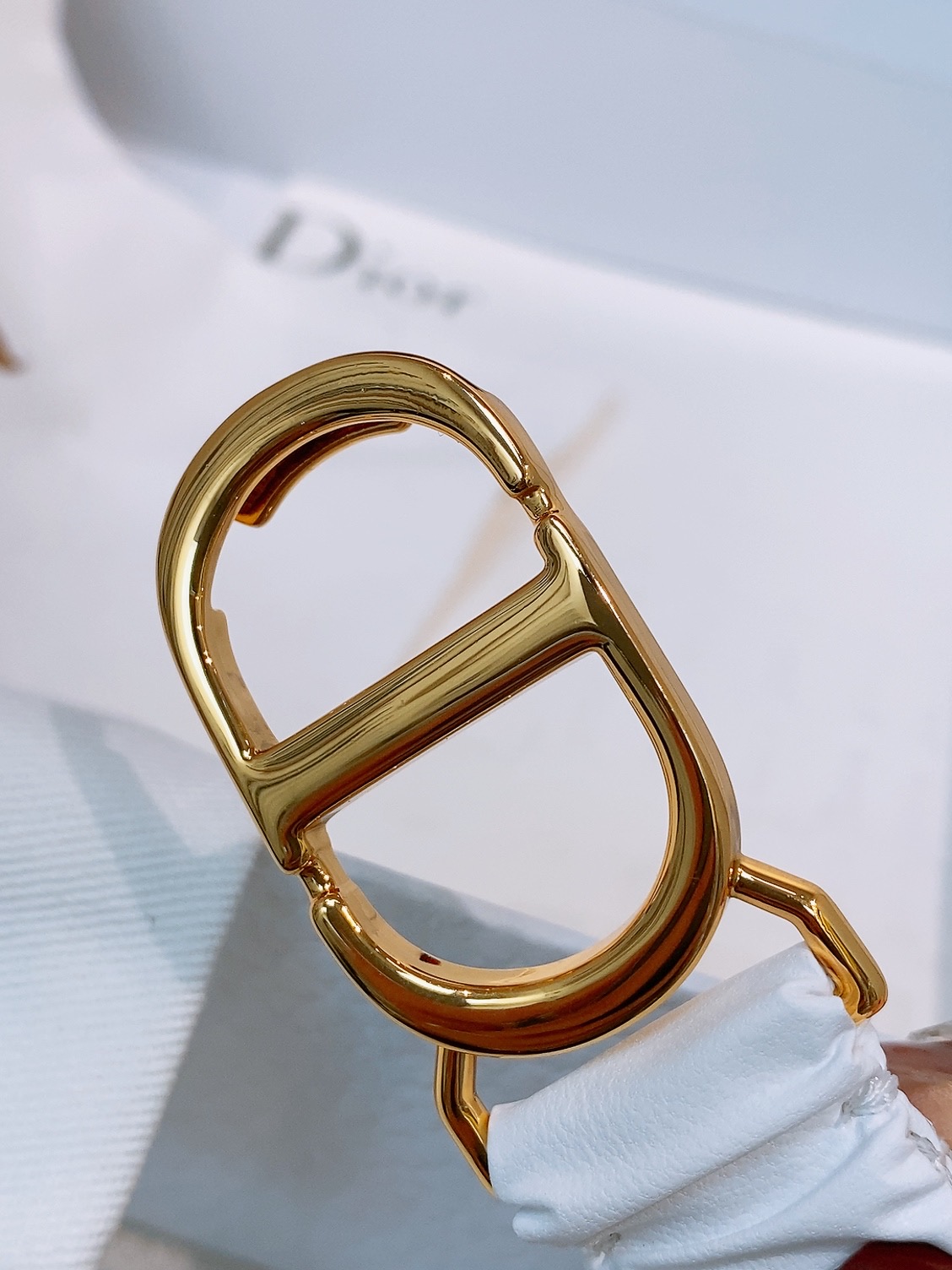 -Dior 经典简约腰带 黑色小羊皮材质 柔软有弹性 贴合腰身超舒适 双C标志搭配彩色水钻