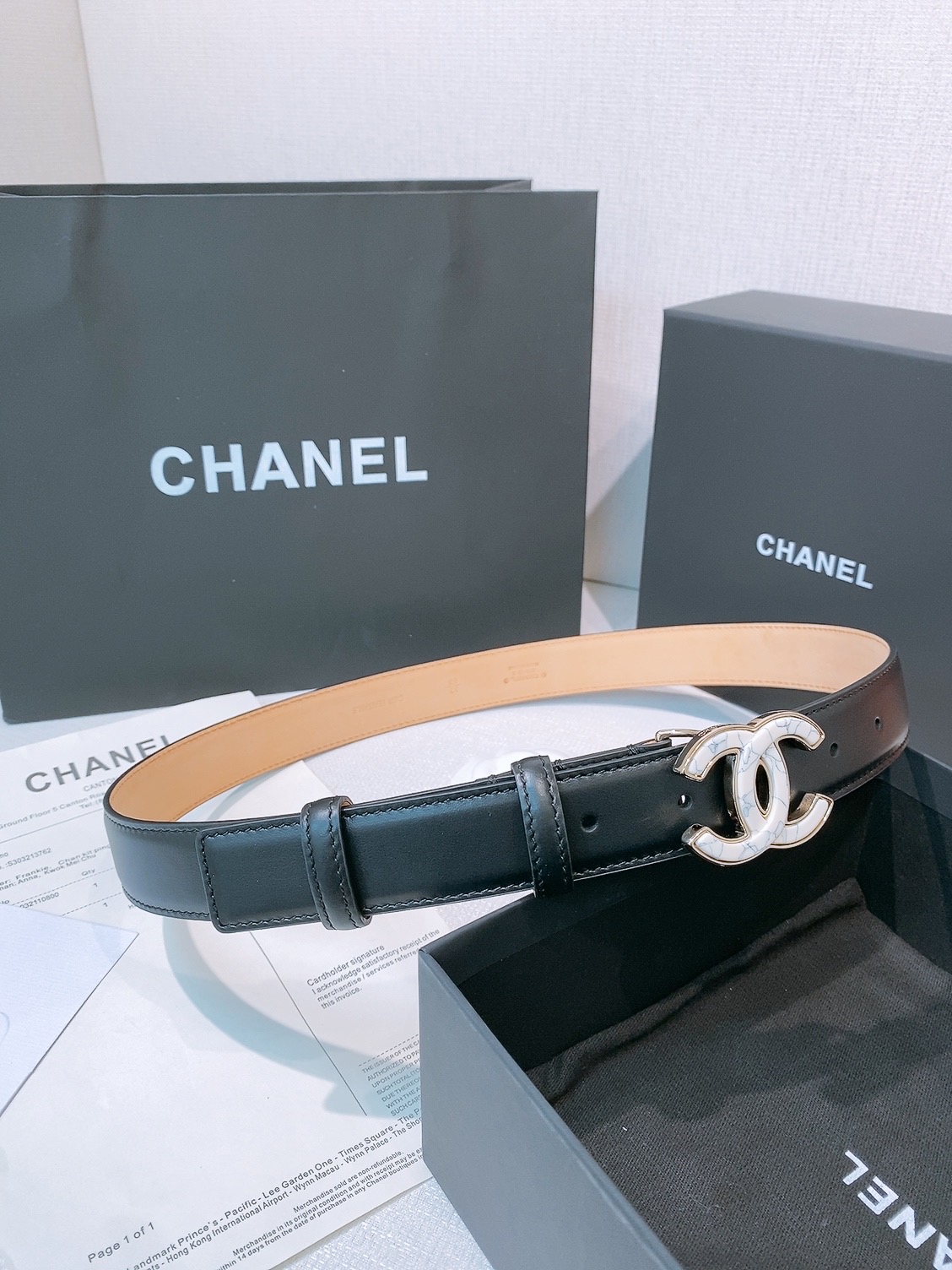 Chanel 宽度：𝟯 𝟬𝗰𝗺 香奈儿 CHANEL « 配全套 原包装 » 𝟐𝟔新款认图最新钢印 进口 小牛皮鳄鱼纹/+纯铜扣 开模对版正货钢印 细节完美一致