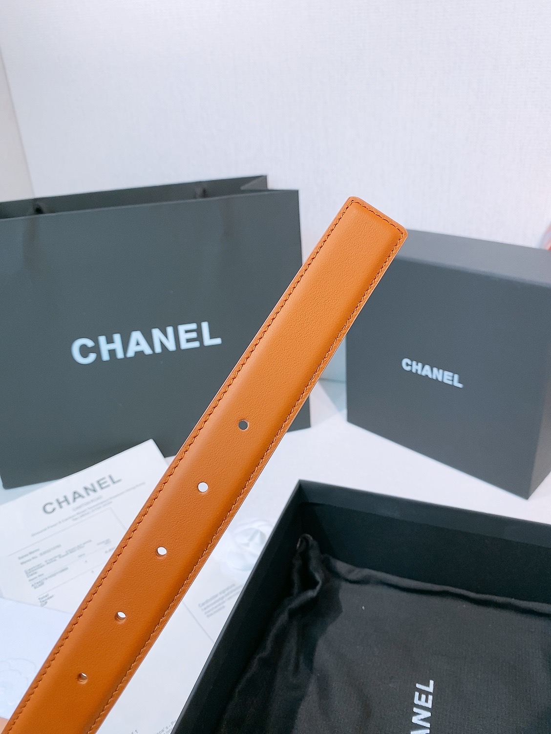Chanel 宽度：𝟯 𝟬𝗰𝗺 香奈儿 CHANEL « 配全套 原包装 » 𝟐𝟔新款认图最新钢印 进口 小牛皮+纯铜扣 开模对版正货钢印 细节完美一致