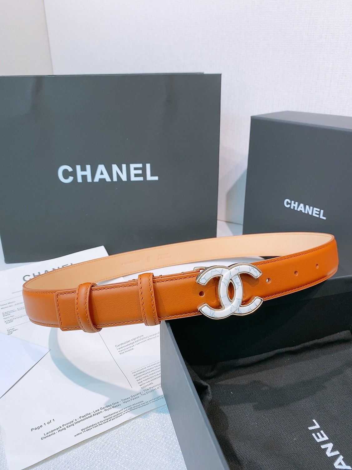 Chanel 宽度：𝟯 𝟬𝗰𝗺 香奈儿 CHANEL « 配全套 原包装 » 𝟐𝟔新款认图最新钢印 进口 小牛皮+纯铜扣 开模对版正货钢印 细节完美一致