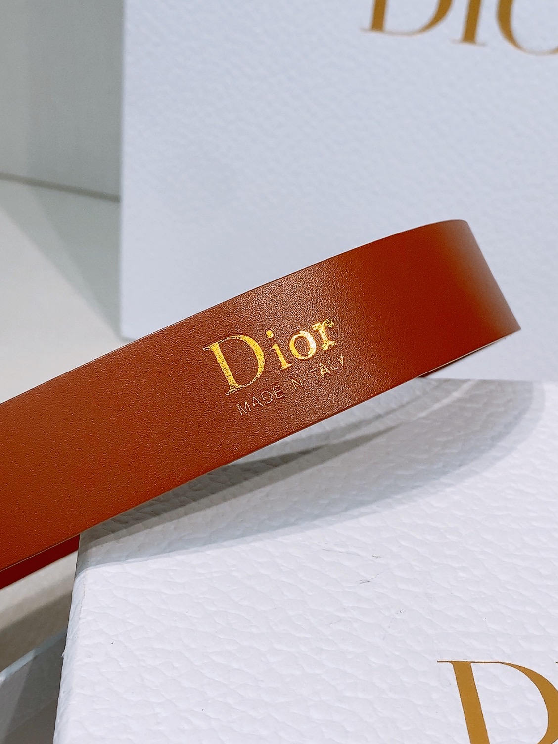 - Look Book Christian Dior 2026椭圆型蝴蝶结腰带 古董感好强!重新诠释Di - Look Book Christian Dior 2026椭圆型蝴蝶结腰带 古董感好强!重新诠释Di