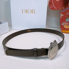 - Look Book Christian Dior 2026椭圆型蝴蝶结腰带 古董感好强!重新诠释Di - Look Book Christian Dior 2026椭圆型蝴蝶结腰带 古董感好强!重新诠释Di