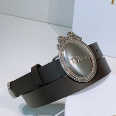- Look Book Christian Dior 2026椭圆型蝴蝶结腰带 古董感好强!重新诠释Di - Look Book Christian Dior 2026椭圆型蝴蝶结腰带 古董感好强!重新诠释Di