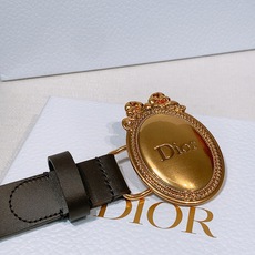 - Look Book Christian Dior 2026椭圆型蝴蝶结腰带 古董感好强!重新诠释Di - Look Book Christian Dior 2026椭圆型蝴蝶结腰带 古董感好强!重新诠释Di