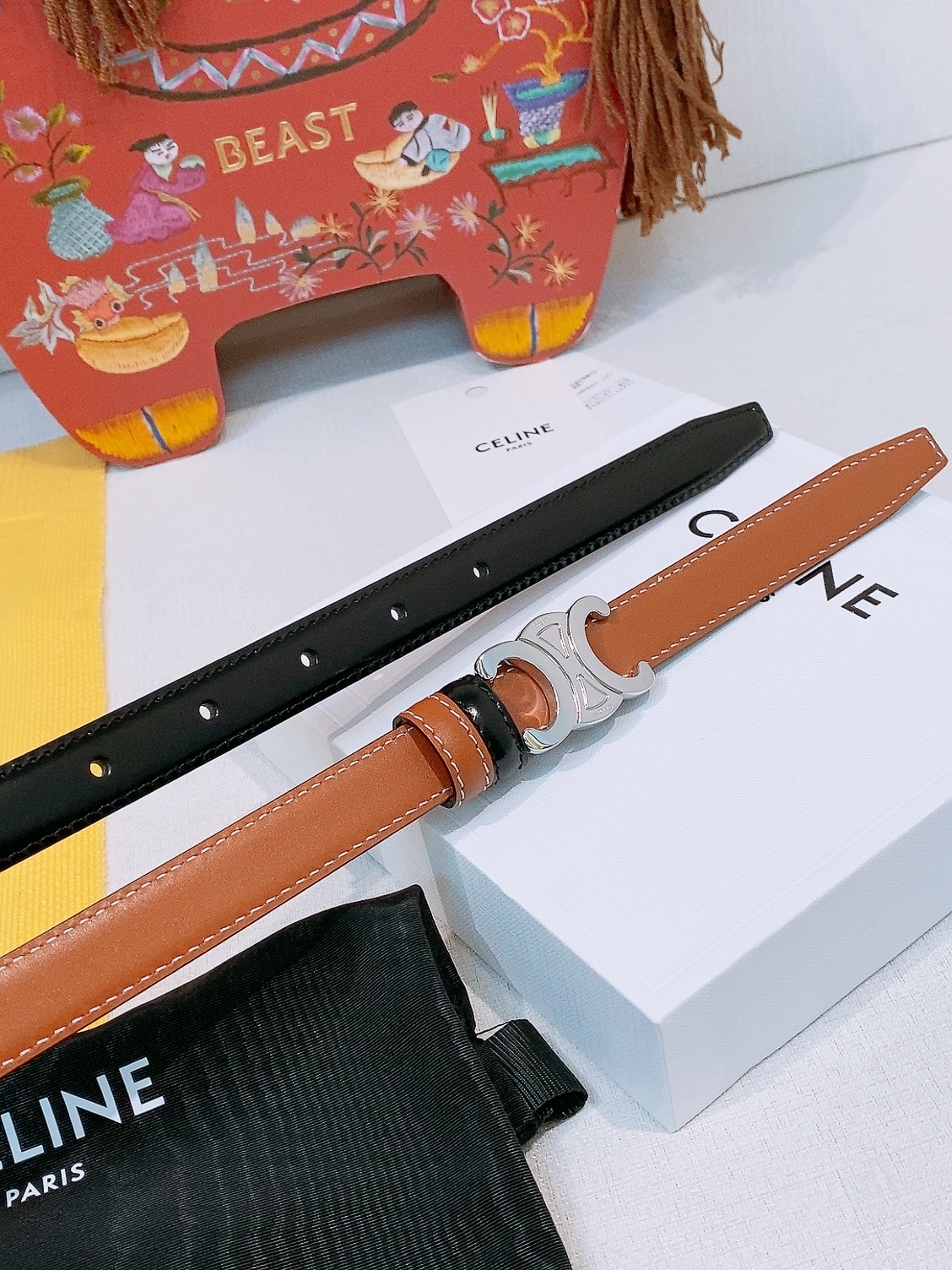 Celine双面窄版腰带 （1.8cm) 凯旋门