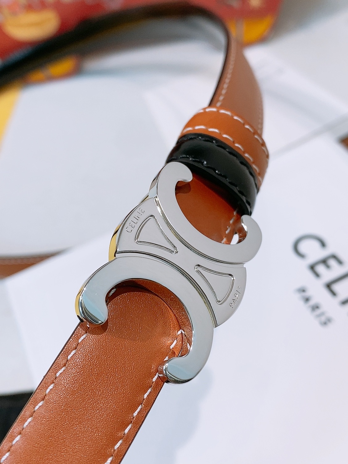 Celine双面窄版腰带 （1.8cm) 凯旋门