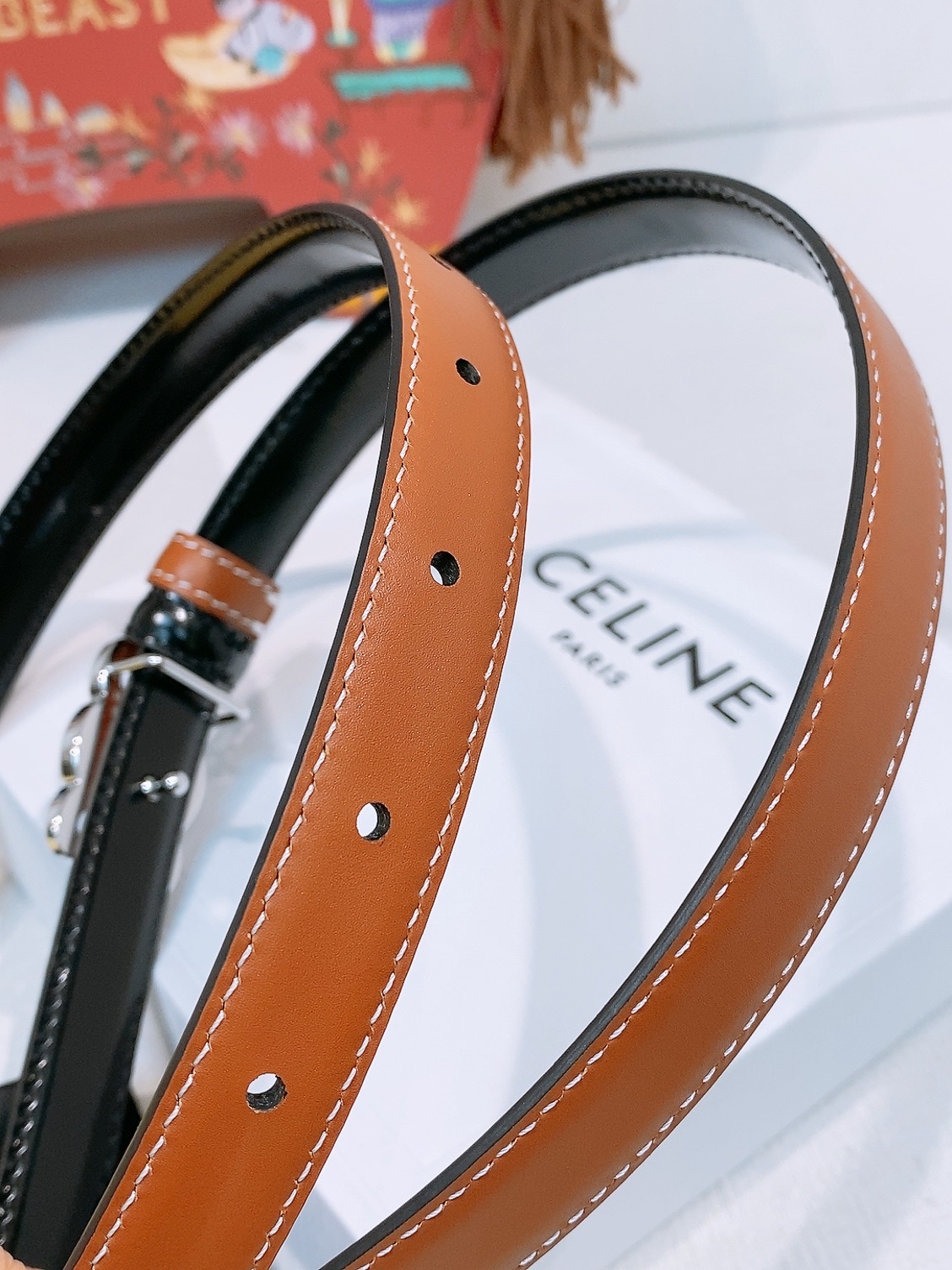Celine双面窄版腰带 （1.8cm) 凯旋门