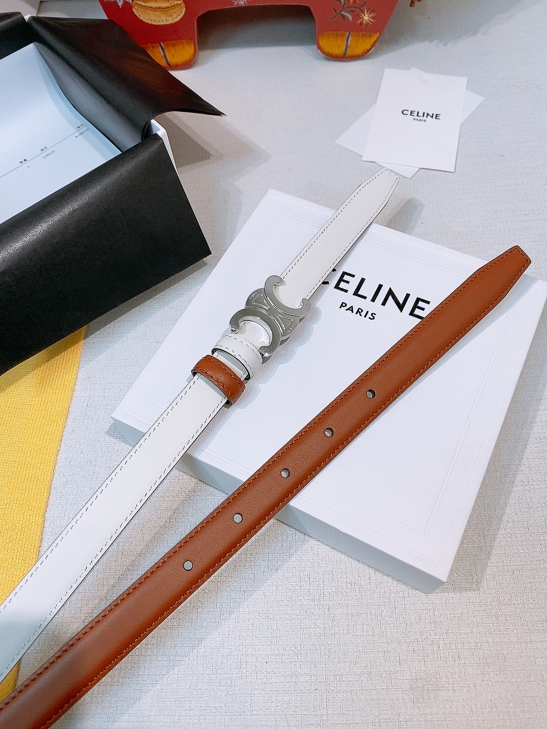 Celine双面窄版腰带 （1.8cm) 凯旋门
