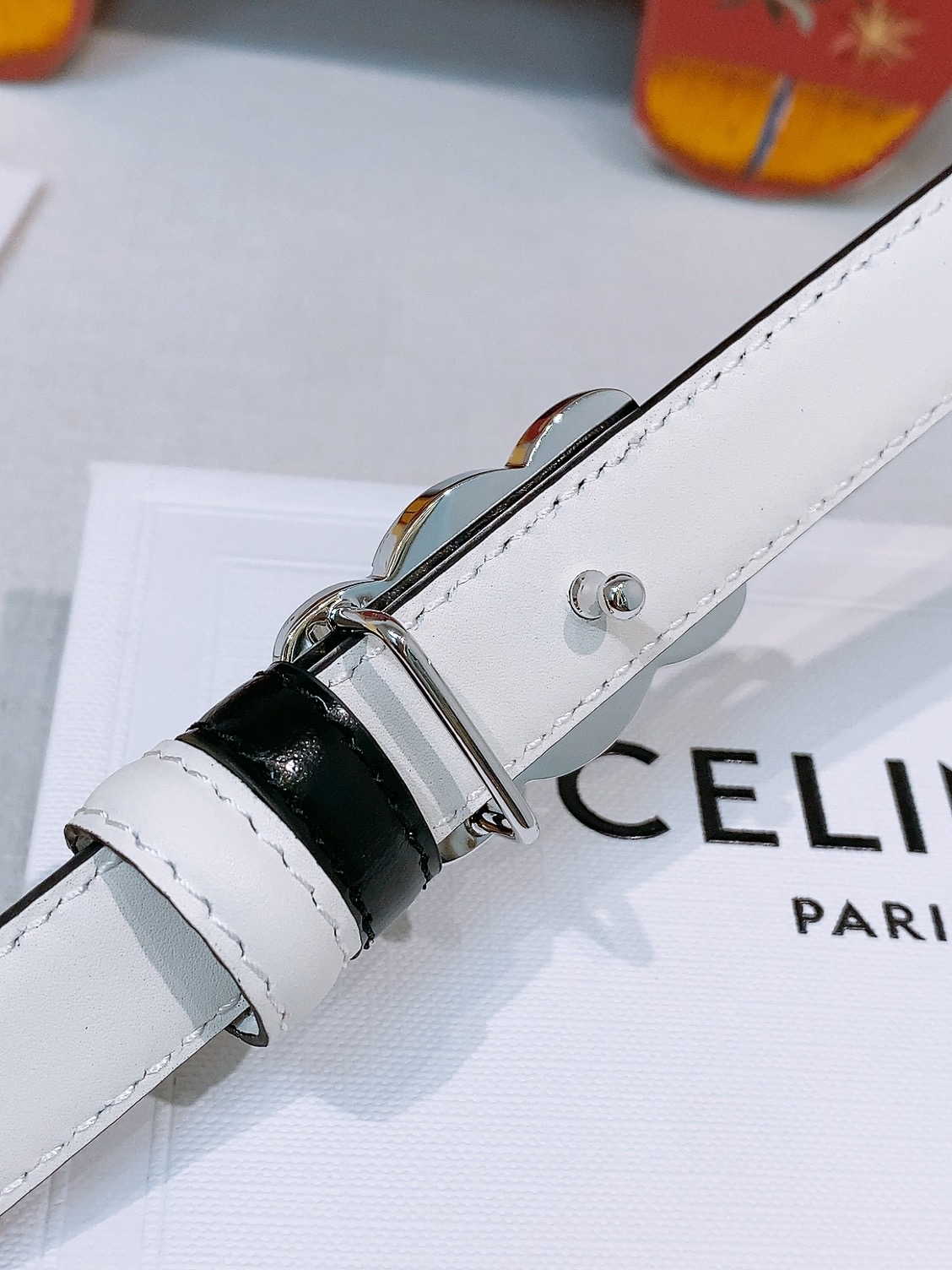 Celine双面窄版腰带 （1.8cm) 凯旋门
