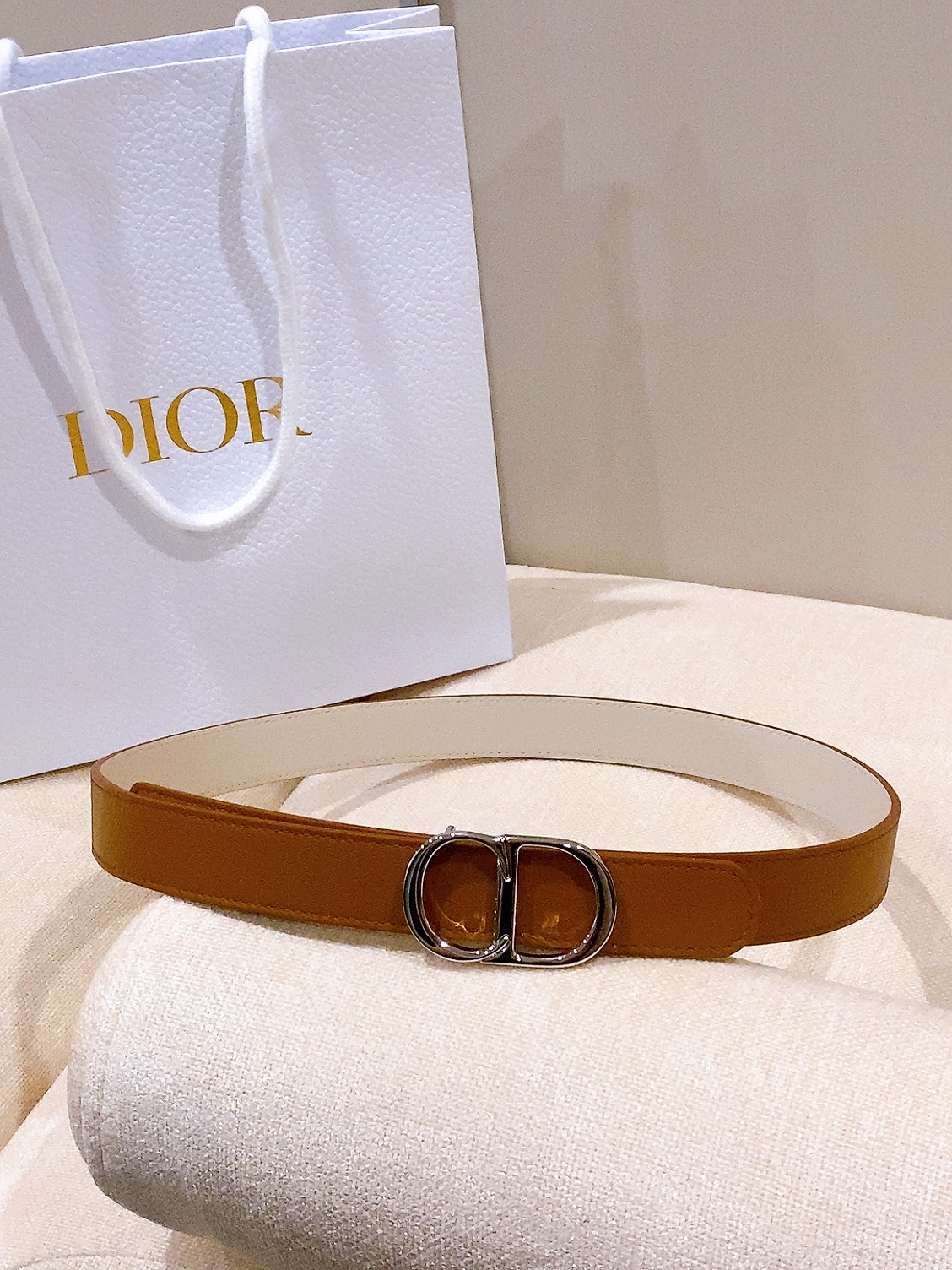 -迪家✨ Montaigne Belt 25mm 进口小牛皮腰带(经典亮面CD搭扣款) 甄选小牛皮打造,侧边手工编织工艺 -迪家✨ Montaigne Belt 25mm 进口小牛皮腰带(经典亮面CD搭扣款) 甄选小牛皮打造,侧边手工编织工艺