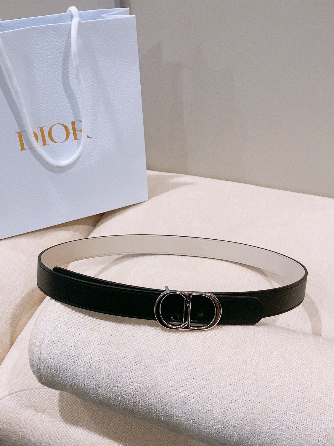-迪家✨ Montaigne Belt 25mm 进口小牛皮腰带(经典亮面CD搭扣款) 甄选小牛皮打造,侧边手工编织工艺 -迪家✨ Montaigne Belt 25mm 进口小牛皮腰带(经典亮面CD搭扣款) 甄选小牛皮打造,侧边手工编织工艺