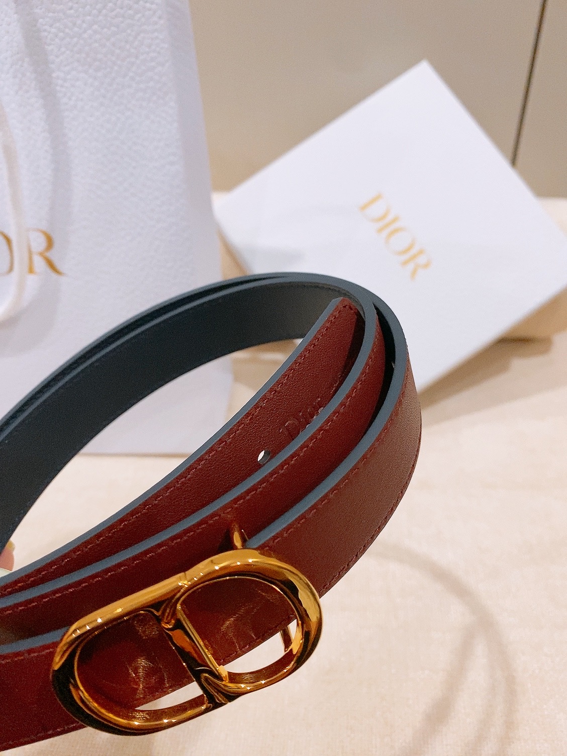 -迪家✨ Montaigne Belt 25mm 进口小牛皮腰带(经典亮面CD搭扣款) 甄选小牛皮打造,侧边手工编织工艺 -迪家✨ Montaigne Belt 25mm 进口小牛皮腰带(经典亮面CD搭扣款) 甄选小牛皮打造,侧边手工编织工艺