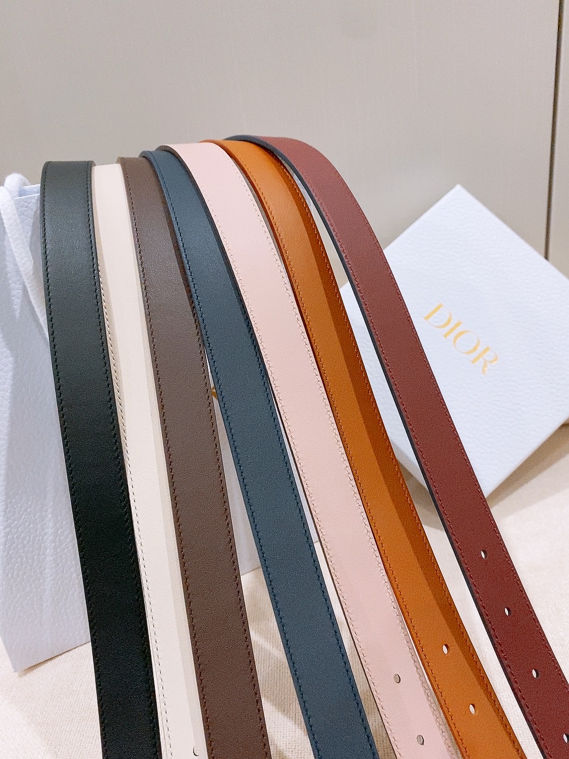-迪家✨ Montaigne Belt 25mm 进口小牛皮腰带(经典亮面CD搭扣款) 甄选小牛皮打造,侧边手工编织工艺 -迪家✨ Montaigne Belt 25mm 进口小牛皮腰带(经典亮面CD搭扣款) 甄选小牛皮打造,侧边手工编织工艺