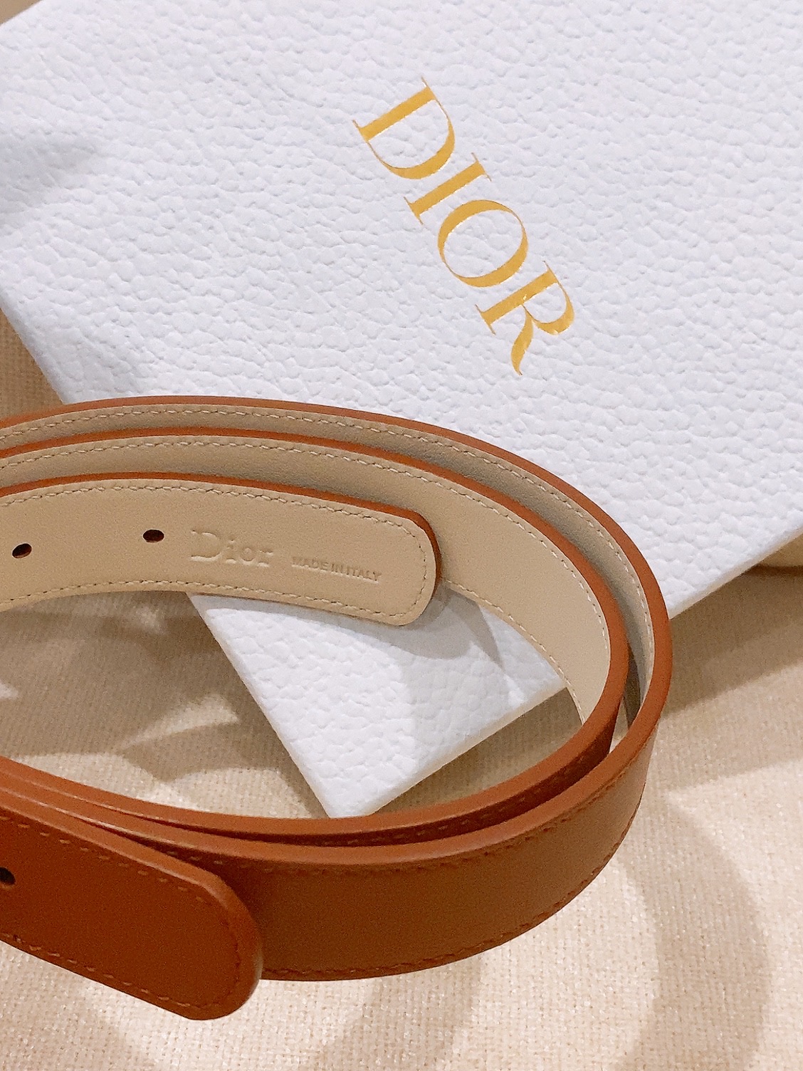 -迪家✨ Montaigne Belt 25mm 进口小牛皮腰带(经典亮面CD搭扣款) 甄选小牛皮打造,侧边手工编织工艺 -迪家✨ Montaigne Belt 25mm 进口小牛皮腰带(经典亮面CD搭扣款) 甄选小牛皮打造,侧边手工编织工艺