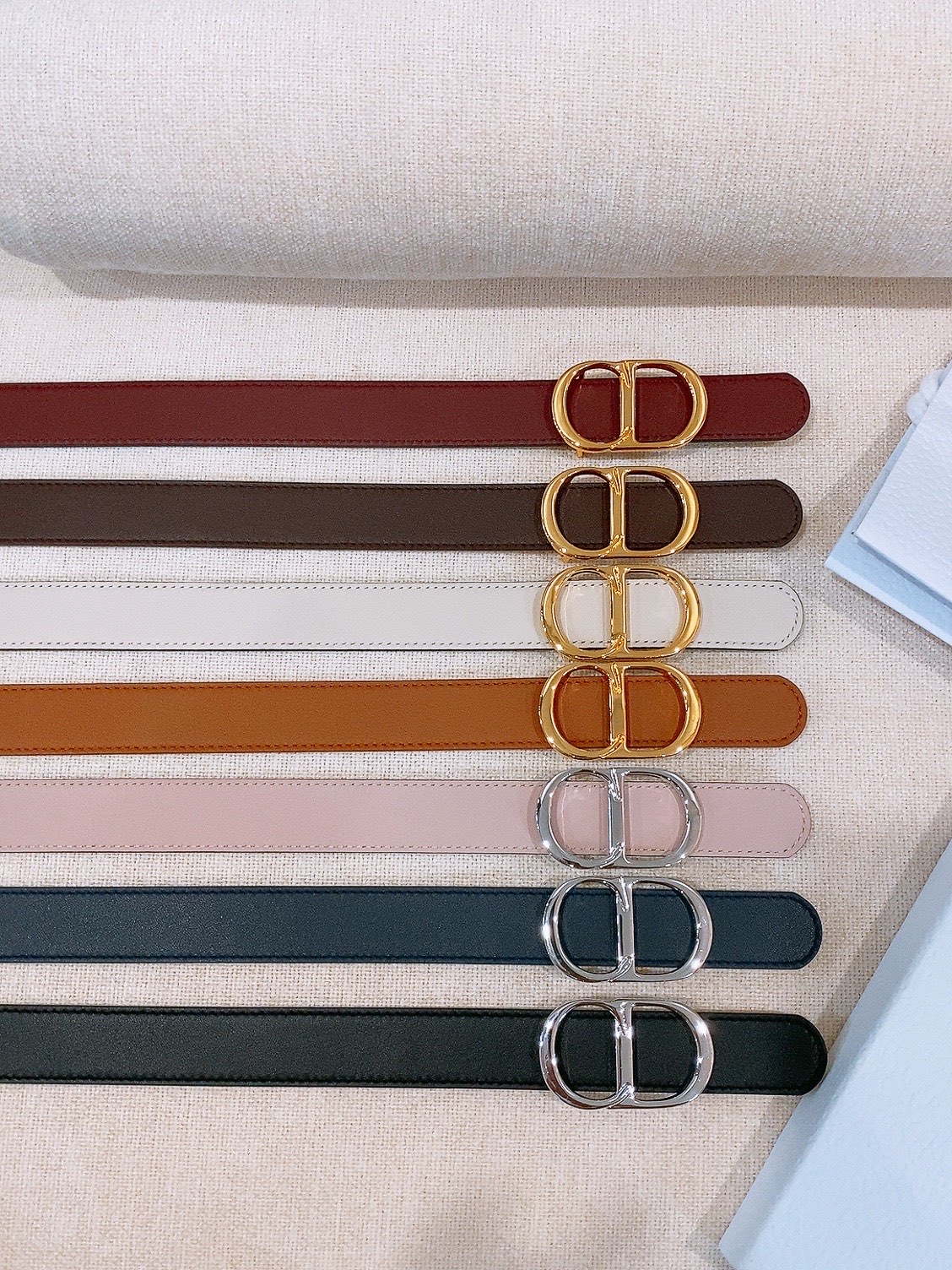 -迪家✨ Montaigne Belt 25mm 进口小牛皮腰带(经典亮面CD搭扣款) 甄选小牛皮打造,侧边手工编织工艺 -迪家✨ Montaigne Belt 25mm 进口小牛皮腰带(经典亮面CD搭扣款) 甄选小牛皮打造,侧边手工编织工艺