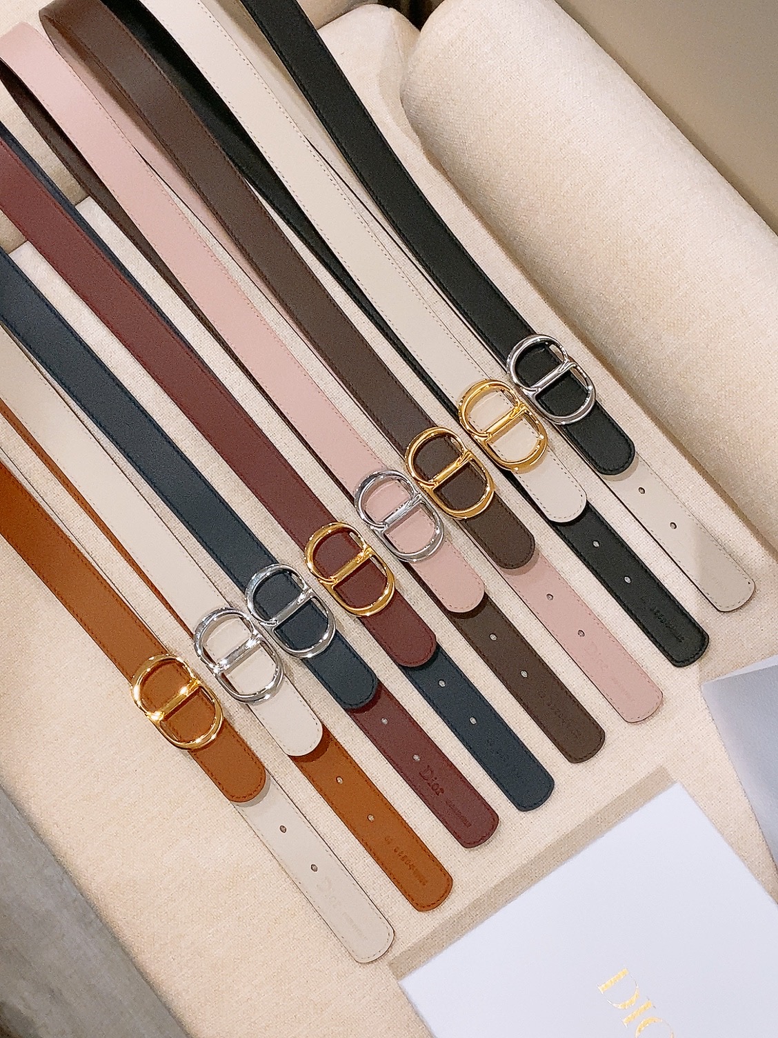 -迪家✨ Montaigne Belt 25mm 进口小牛皮腰带(经典亮面CD搭扣款) 甄选小牛皮打造,侧边手工编织工艺 -迪家✨ Montaigne Belt 25mm 进口小牛皮腰带(经典亮面CD搭扣款) 甄选小牛皮打造,侧边手工编织工艺