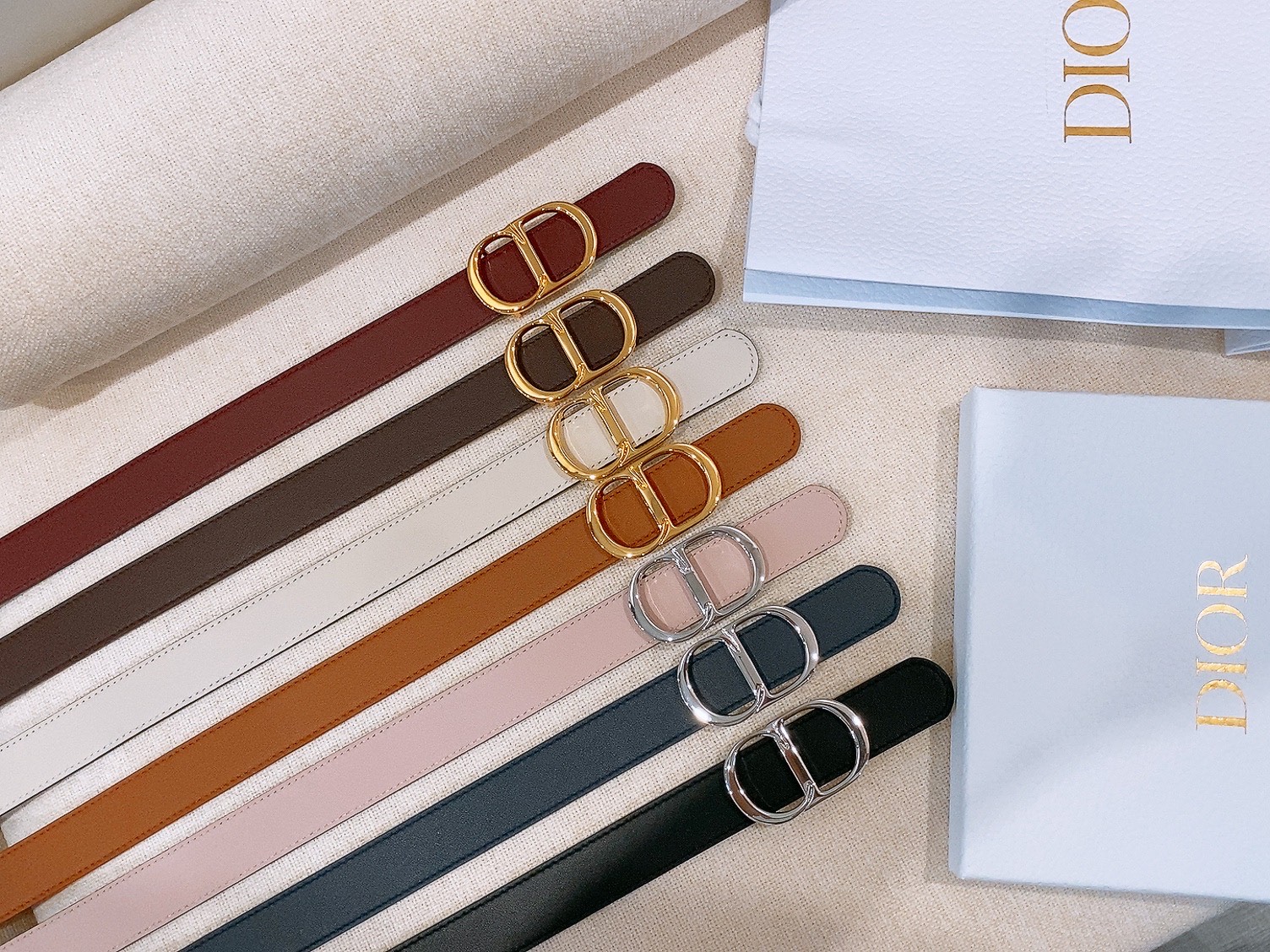 -迪家✨ Montaigne Belt 25mm 进口小牛皮腰带(经典亮面CD搭扣款) 甄选小牛皮打造,侧边手工编织工艺 -迪家✨ Montaigne Belt 25mm 进口小牛皮腰带(经典亮面CD搭扣款) 甄选小牛皮打造,侧边手工编织工艺