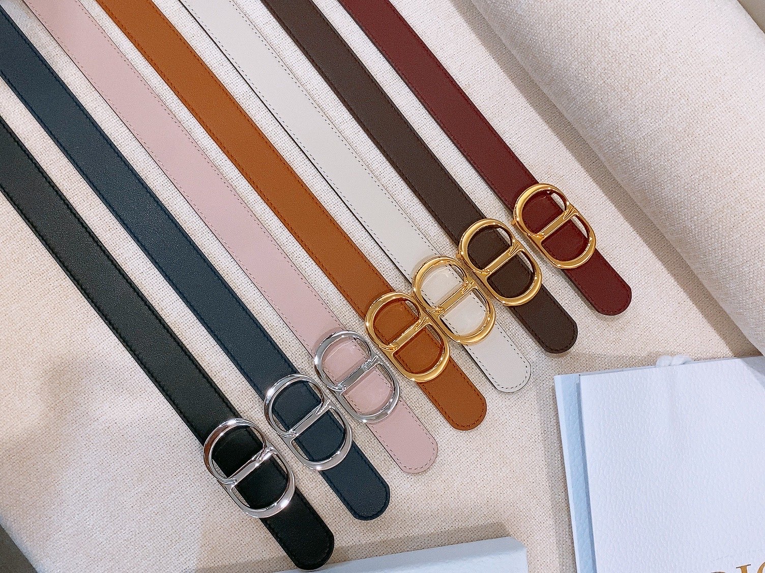 -迪家✨ Montaigne Belt 25mm 进口小牛皮腰带(经典亮面CD搭扣款) 甄选小牛皮打造,侧边手工编织工艺 -迪家✨ Montaigne Belt 25mm 进口小牛皮腰带(经典亮面CD搭扣款) 甄选小牛皮打造,侧边手工编织工艺