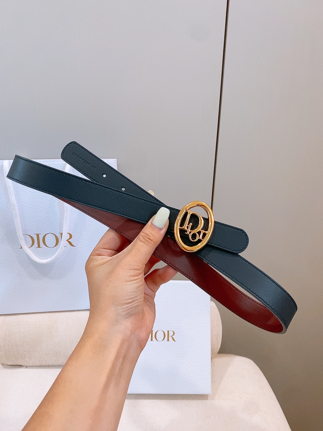 -迪家✨ Montaigne Belt 25mm 进口小牛皮腰带(经典亮面CD搭扣款) 甄选小牛皮打造,侧边手工编织工艺 -迪家✨ Montaigne Belt 25mm 进口小牛皮腰带(经典亮面CD搭扣款) 甄选小牛皮打造,侧边手工编织工艺