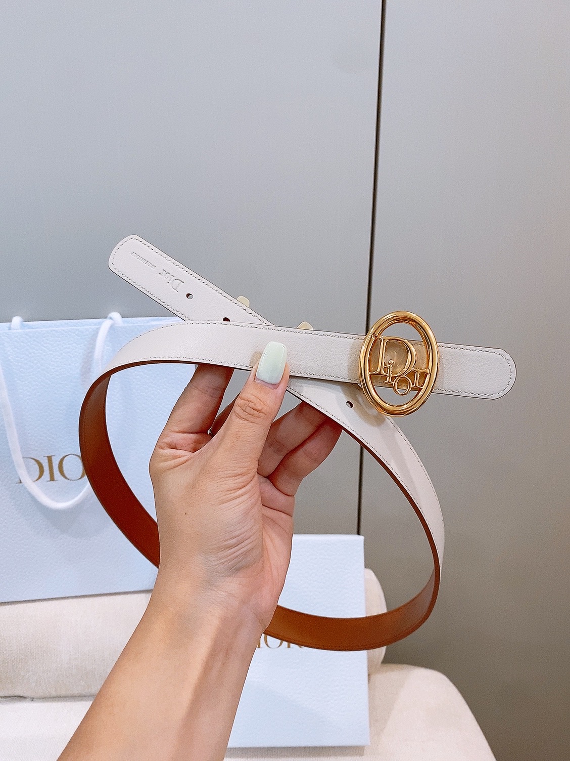 -迪家✨ Montaigne Belt 25mm 进口小牛皮腰带(经典亮面CD搭扣款) 甄选小牛皮打造,侧边手工编织工艺 -迪家✨ Montaigne Belt 25mm 进口小牛皮腰带(经典亮面CD搭扣款) 甄选小牛皮打造,侧边手工编织工艺