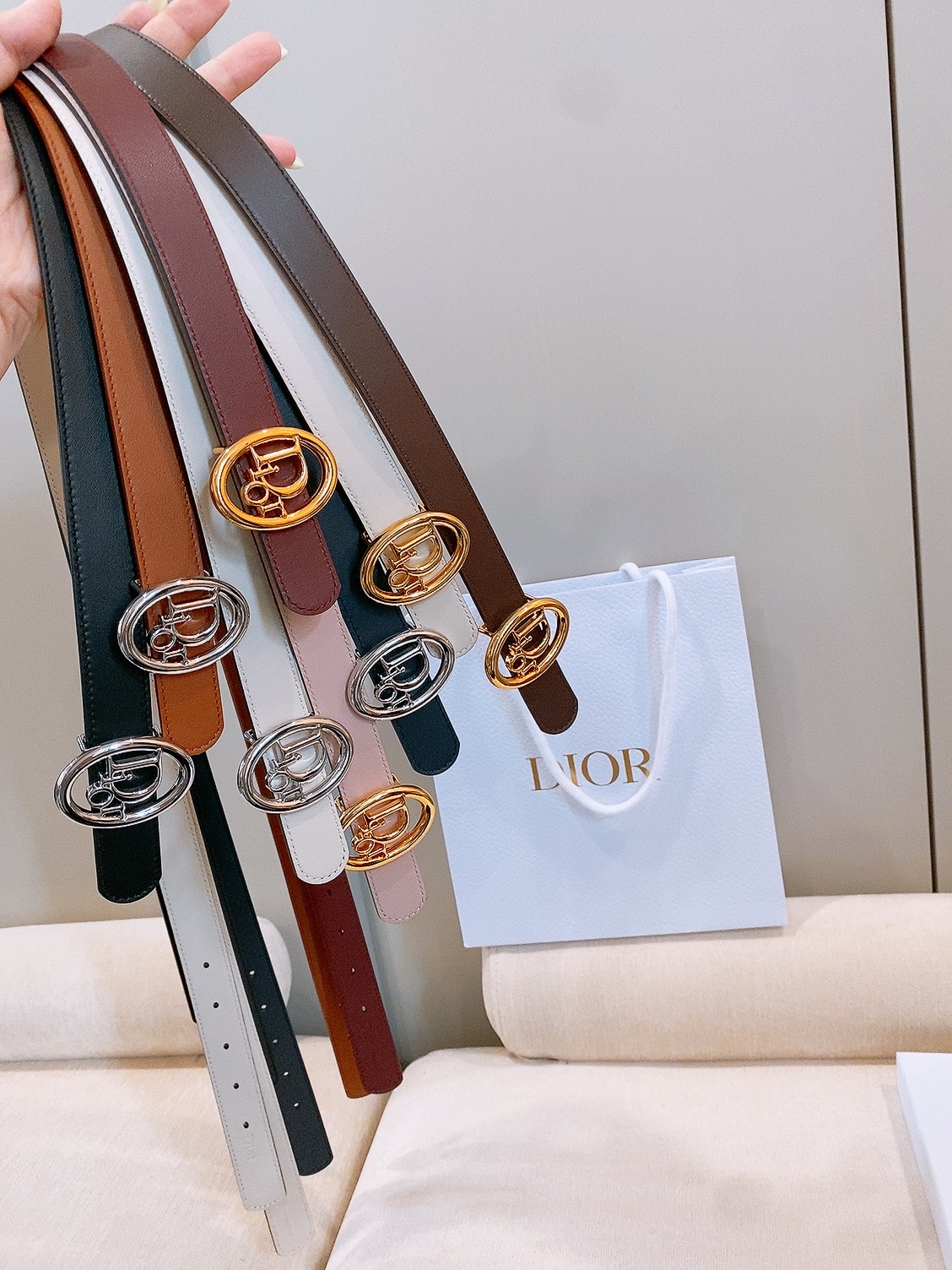 -迪家✨ Montaigne Belt 25mm 进口小牛皮腰带(经典亮面CD搭扣款) 甄选小牛皮打造,侧边手工编织工艺 -迪家✨ Montaigne Belt 25mm 进口小牛皮腰带(经典亮面CD搭扣款) 甄选小牛皮打造,侧边手工编织工艺