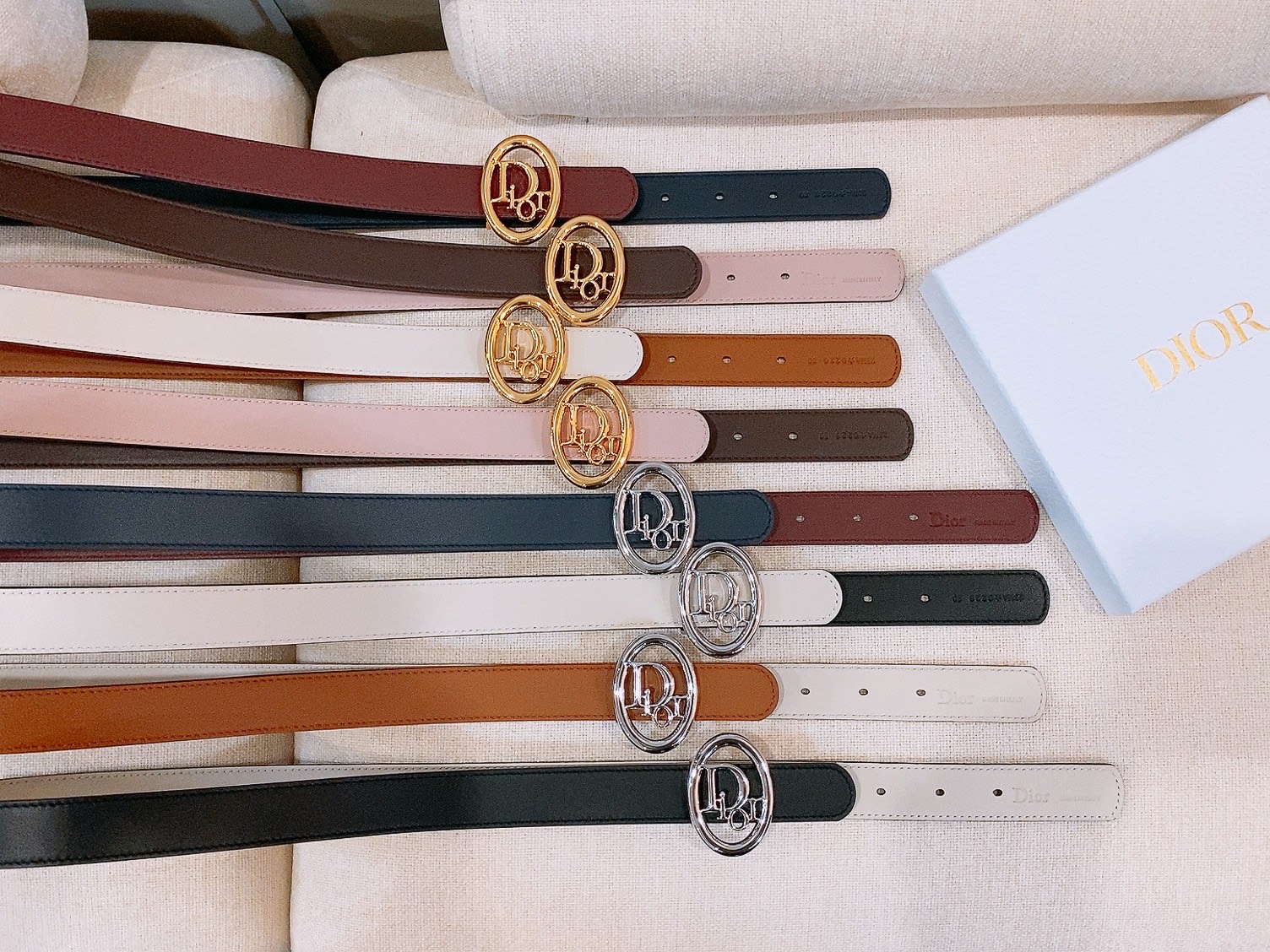 -迪家✨ Montaigne Belt 25mm 进口小牛皮腰带(经典亮面CD搭扣款) 甄选小牛皮打造,侧边手工编织工艺 -迪家✨ Montaigne Belt 25mm 进口小牛皮腰带(经典亮面CD搭扣款) 甄选小牛皮打造,侧边手工编织工艺