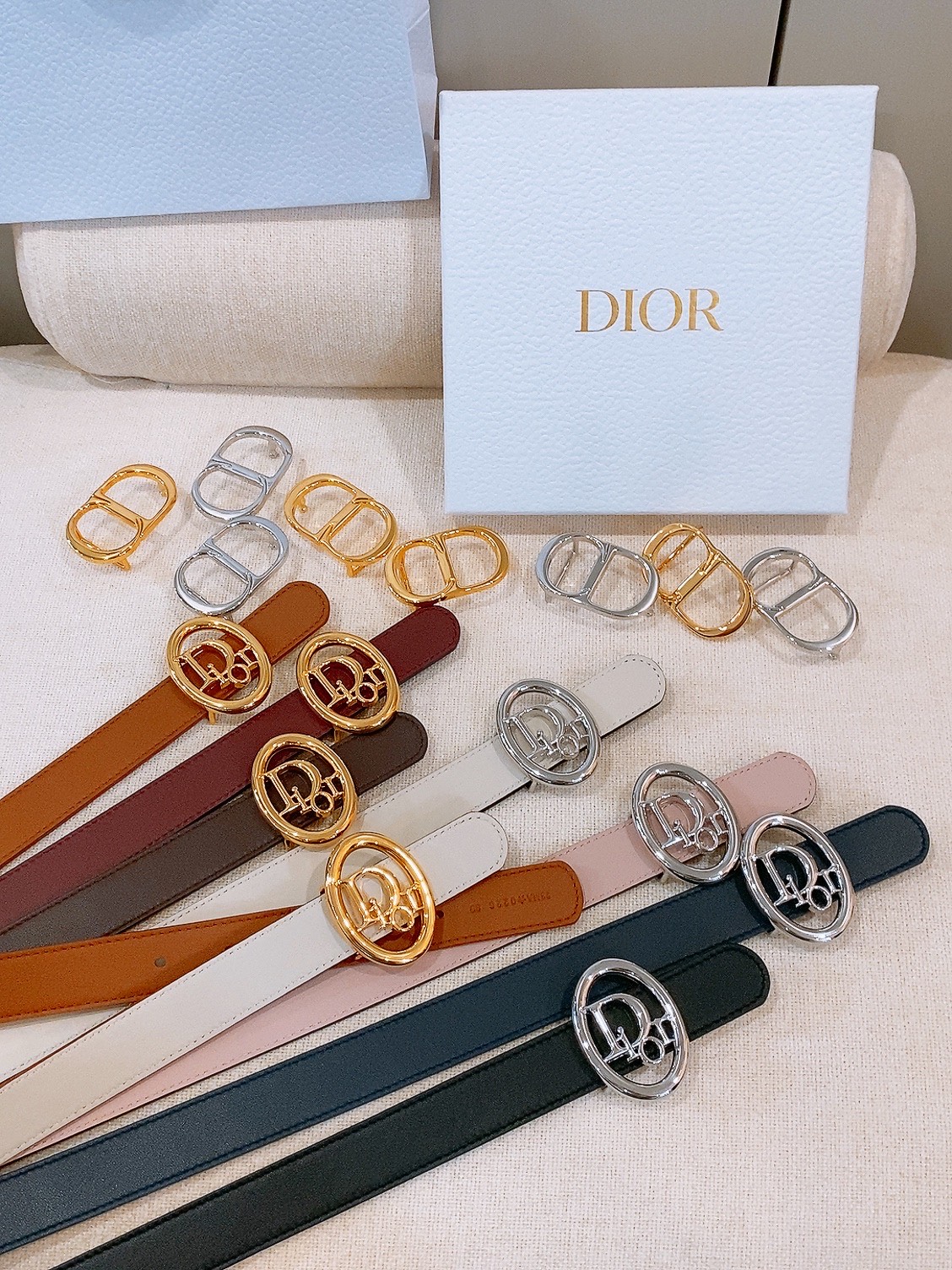 -迪家✨ Montaigne Belt 25mm 进口小牛皮腰带(经典亮面CD搭扣款) 甄选小牛皮打造,侧边手工编织工艺 -迪家✨ Montaigne Belt 25mm 进口小牛皮腰带(经典亮面CD搭扣款) 甄选小牛皮打造,侧边手工编织工艺