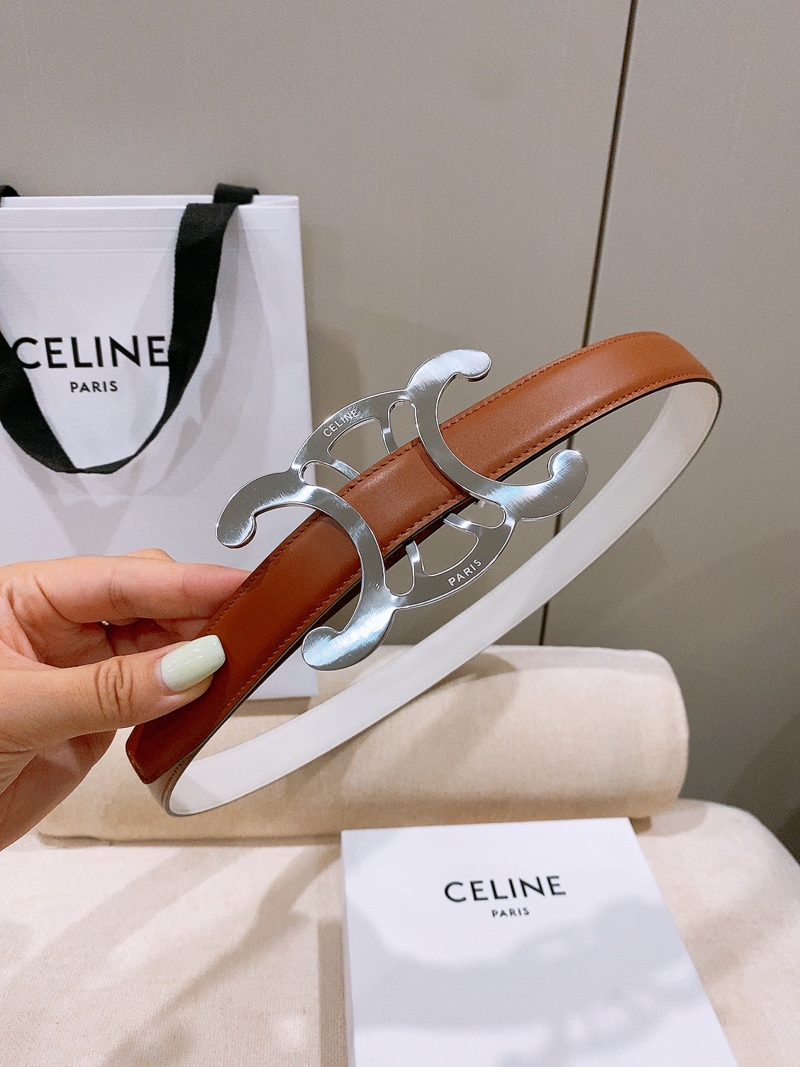 -Celine 中号25毫米 TRIOMPHE CORE BELT 25MM IN TAURILLON LEATHER -Celine 中号25毫米 TRIOMPHE CORE BELT 25MM IN TAURILLON LEATHER