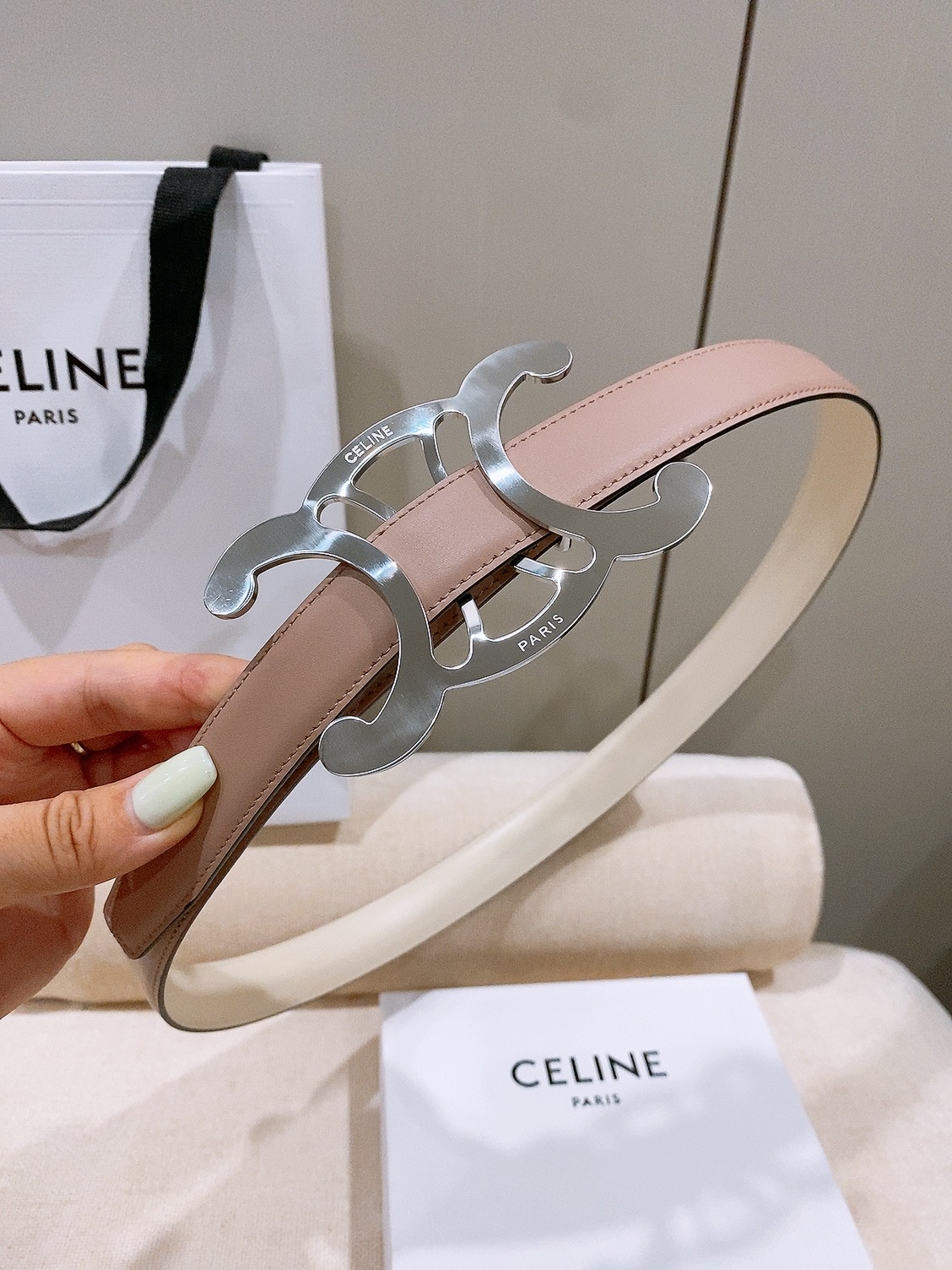 -Celine 中号25毫米 TRIOMPHE CORE BELT 25MM IN TAURILLON LEATHER -Celine 中号25毫米 TRIOMPHE CORE BELT 25MM IN TAURILLON LEATHER